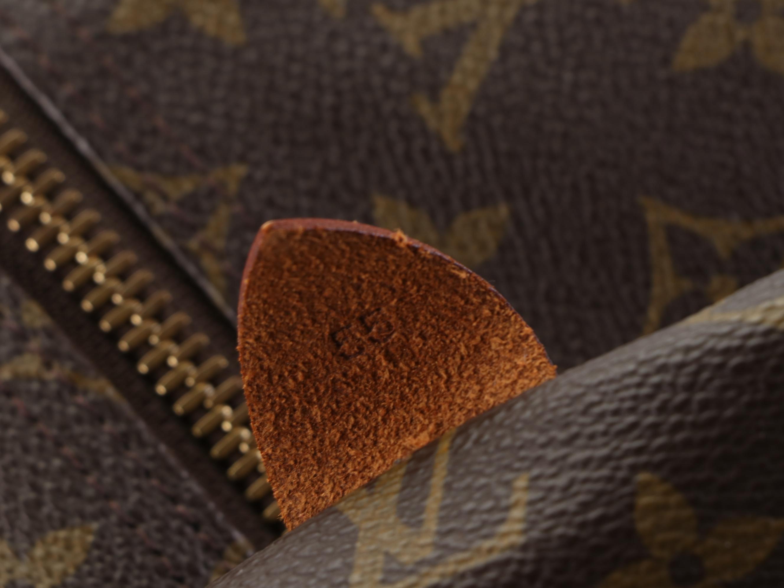 Louis Vuitton Keepall 55 in Monogram Canvas and Vachetta Leather