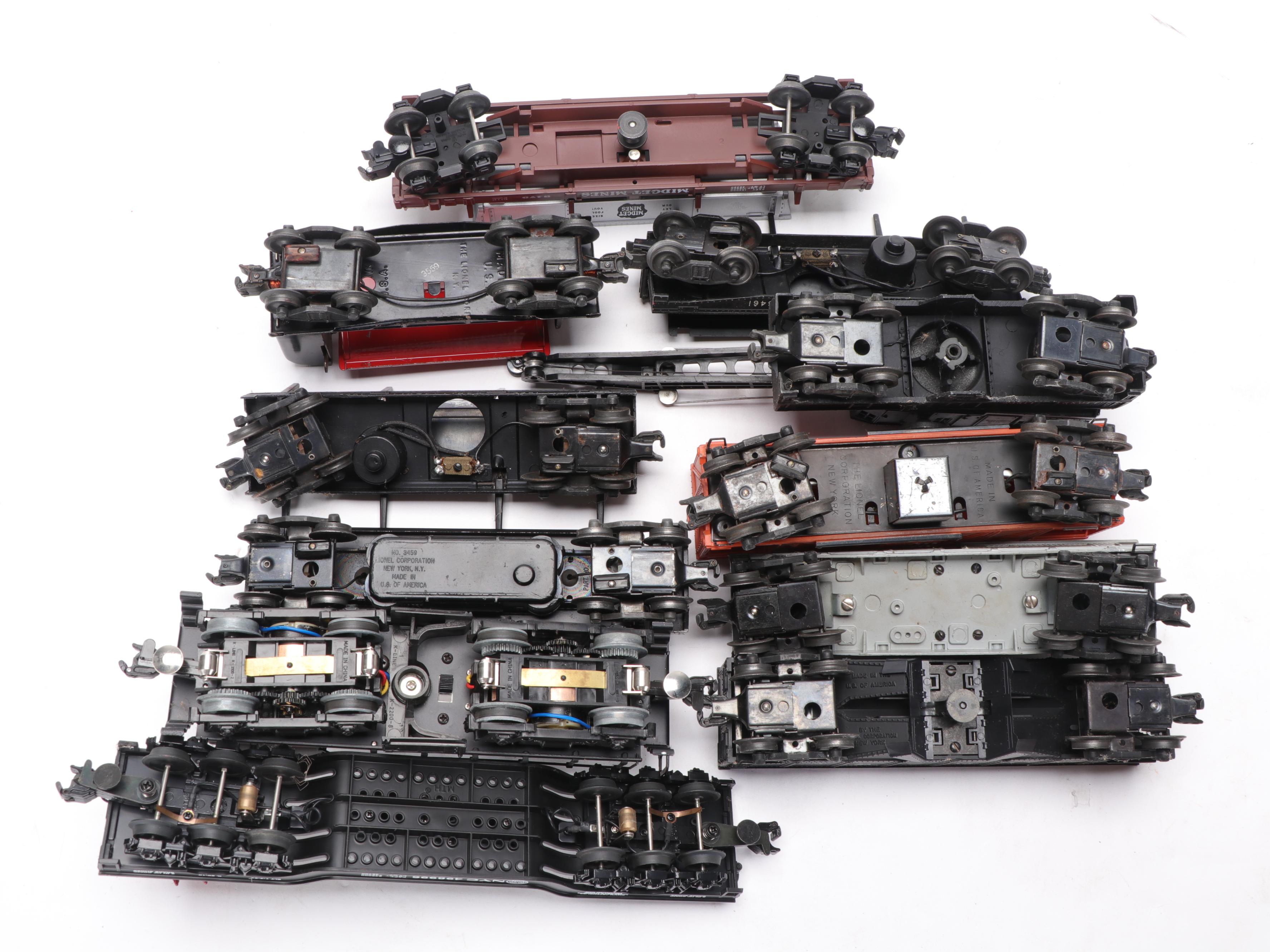 Lionel Southern Pacific, More Electric Train Cars, Tracks and Scenery