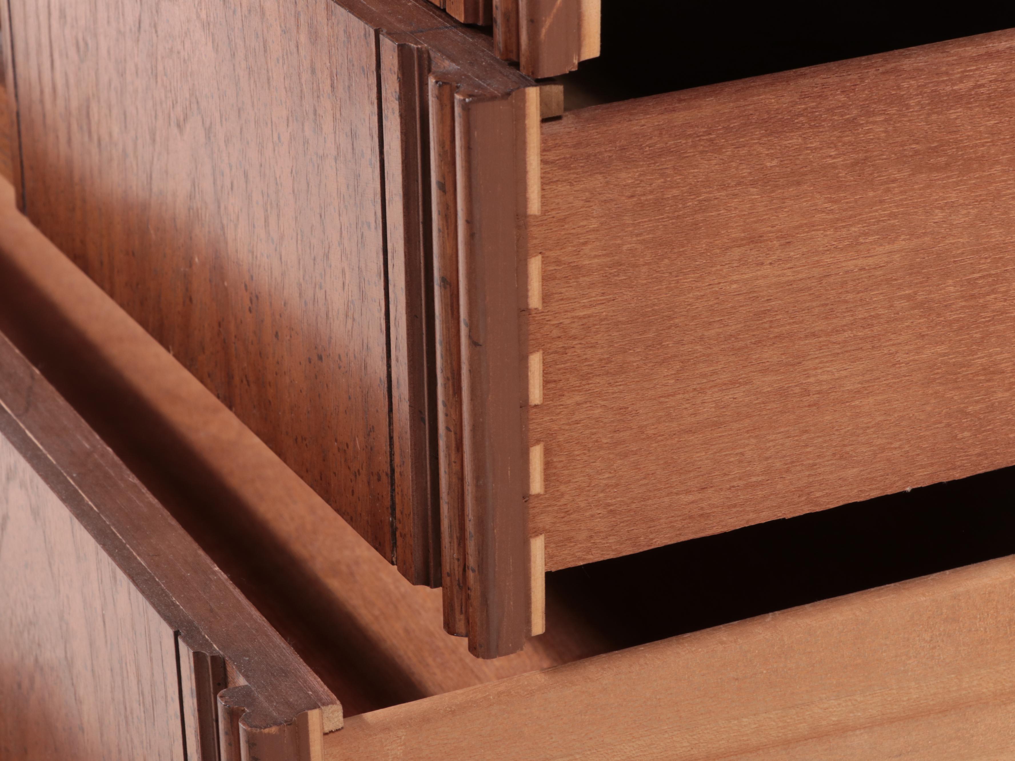 Dixie Neoclassical Style Oak Five-Drawer Chest, circa 1970