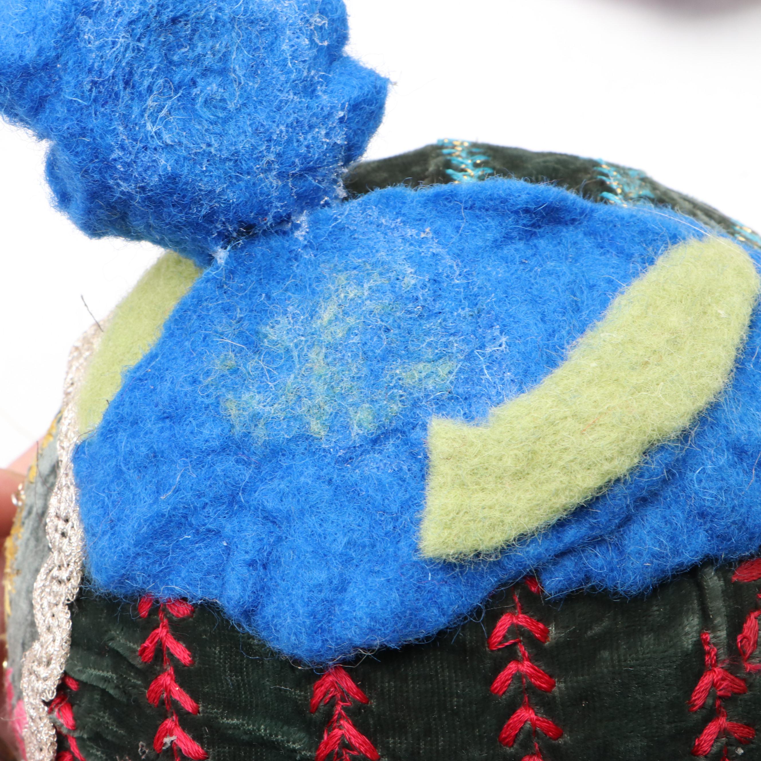 Georgettes & Chiffons Hand-Made Fabric Ornaments and Tassels