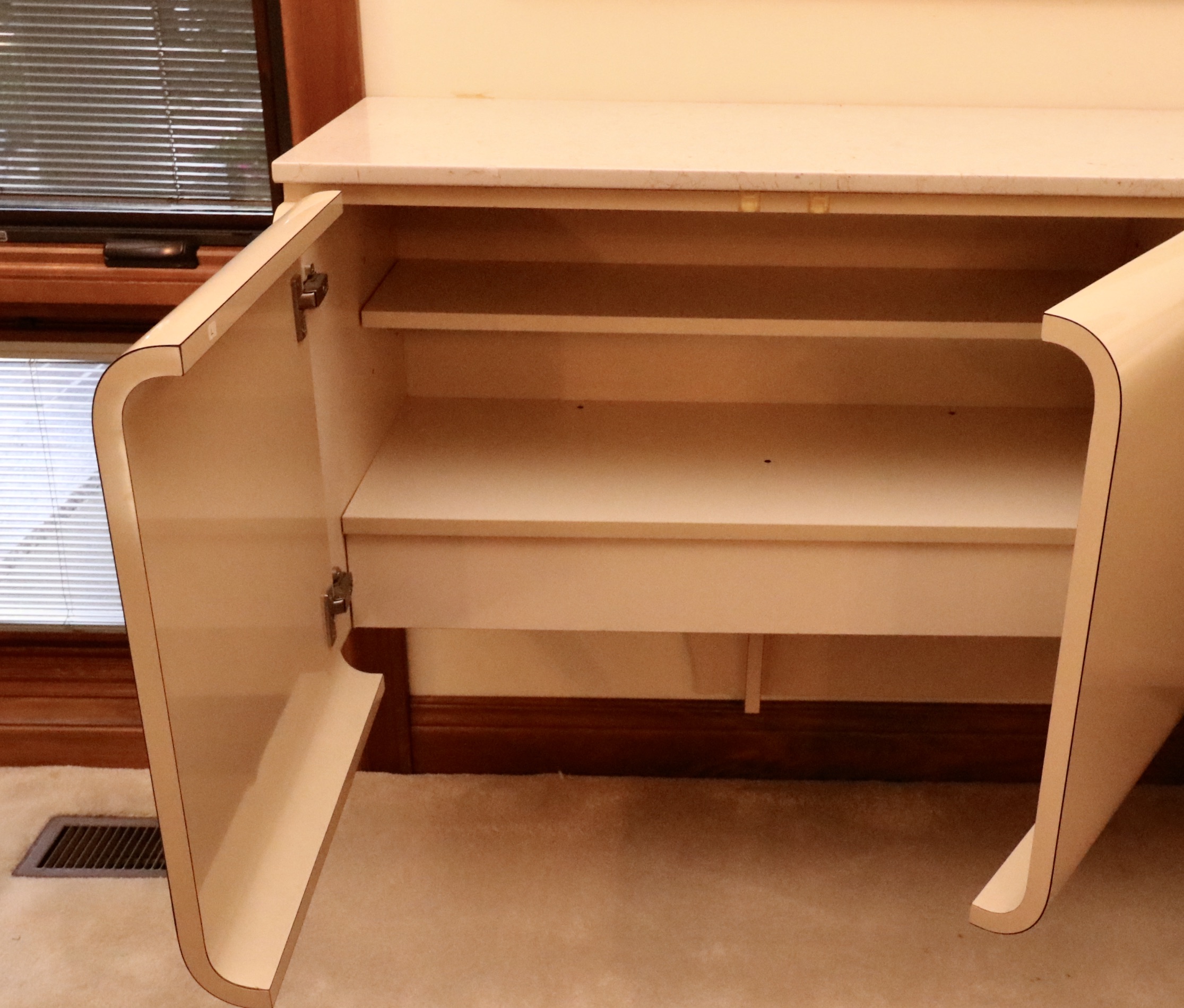 Dillingham Mfg. Beige Lacquered Credenza with Marble, 1980s