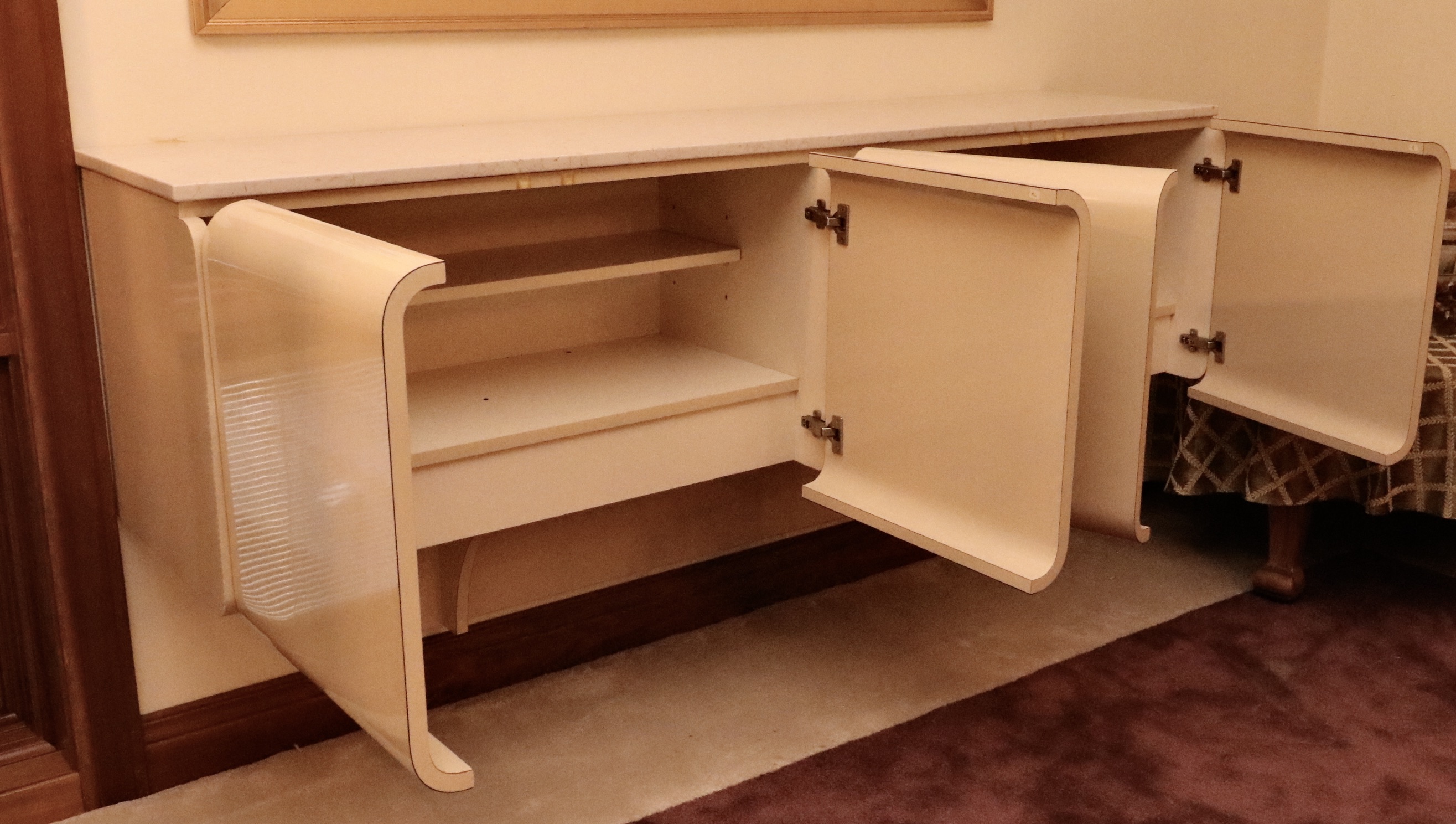 Dillingham Mfg. Beige Lacquered Credenza with Marble, 1980s