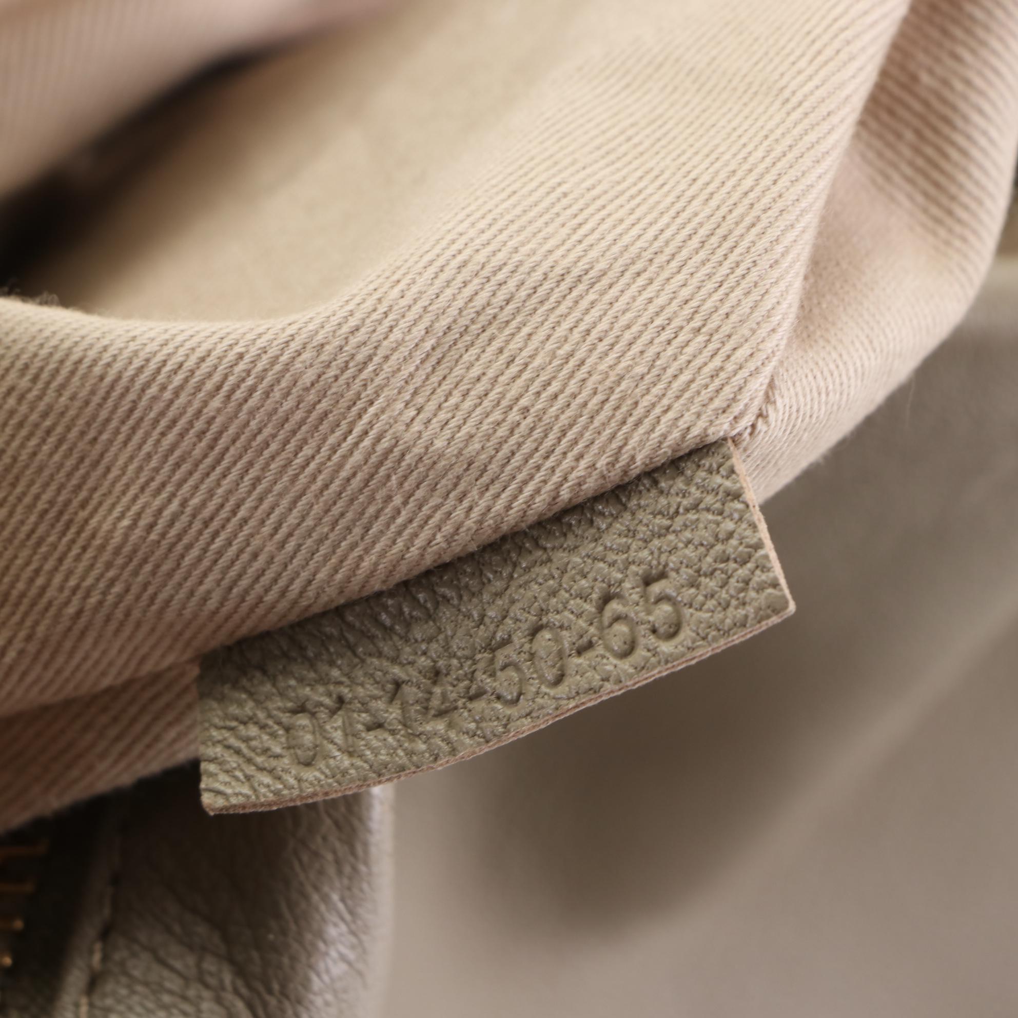 Chloé Paraty Shoulder Bag in Taupe Leather