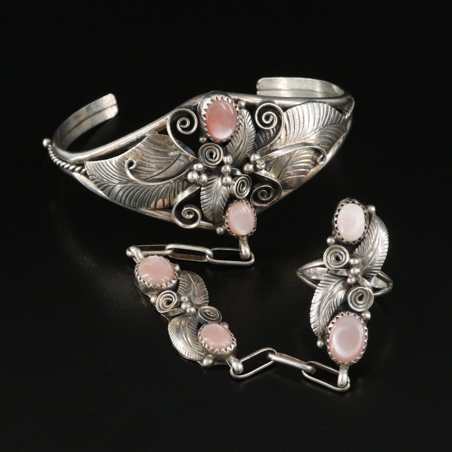 Western Style Mother-of-Pearl Harem Bracelet with Ring