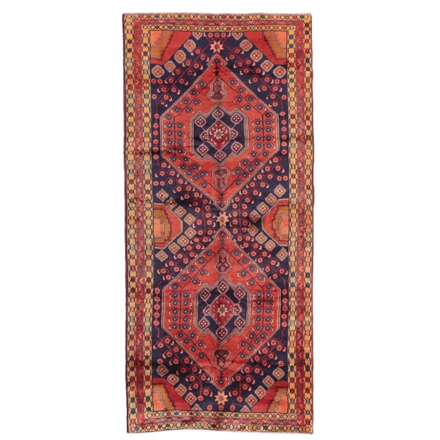 4'5 x 9'8 Hand-Knotted Persian Shiraz Area Rug