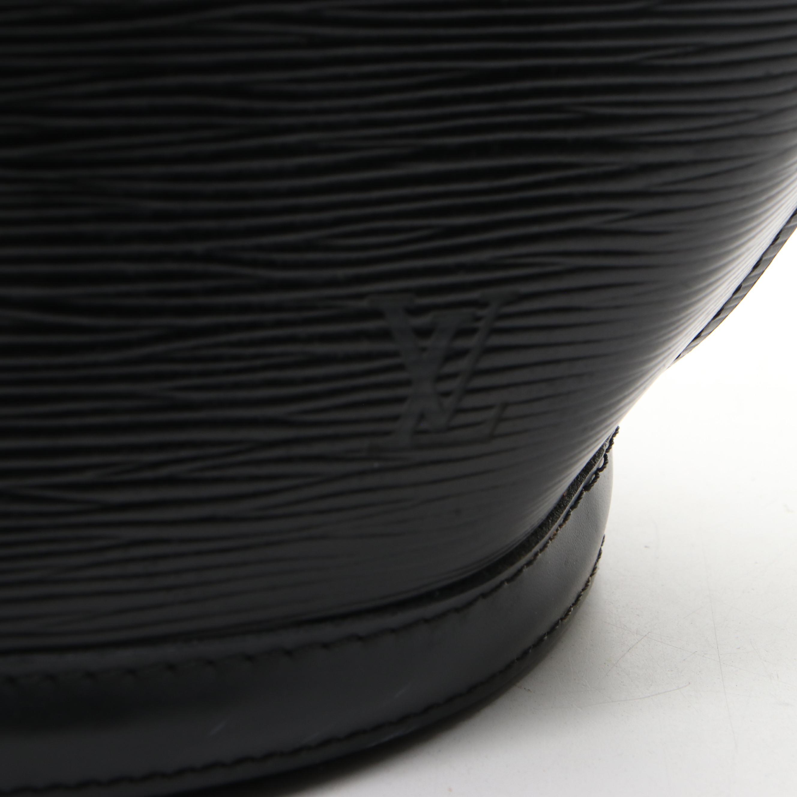 Louis Vuitton Saint Jacques GM Bag in Black Epi Leather