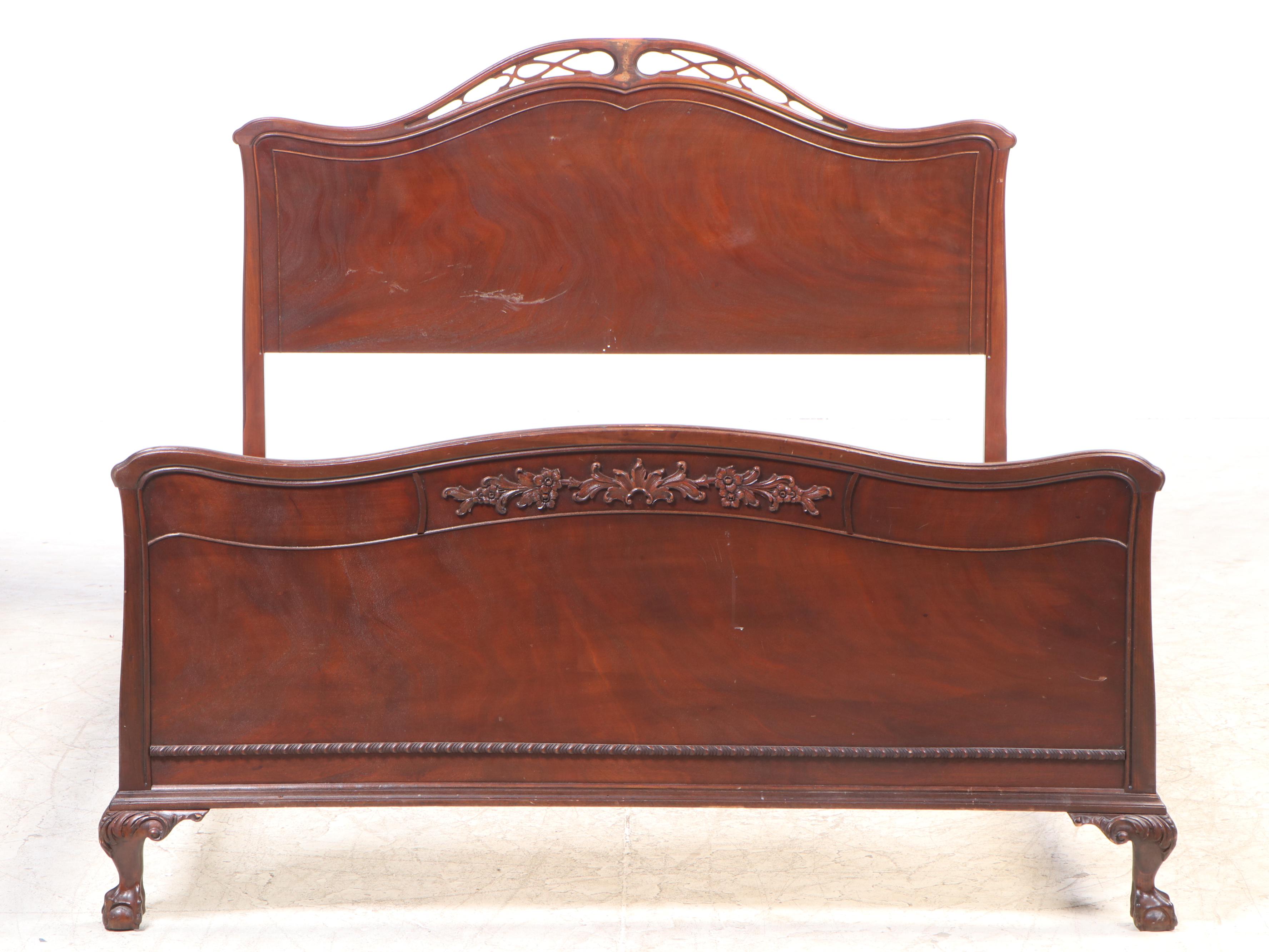 Thomasville Chair Company Chippendale Style Mahogany Full Size Bed Frame