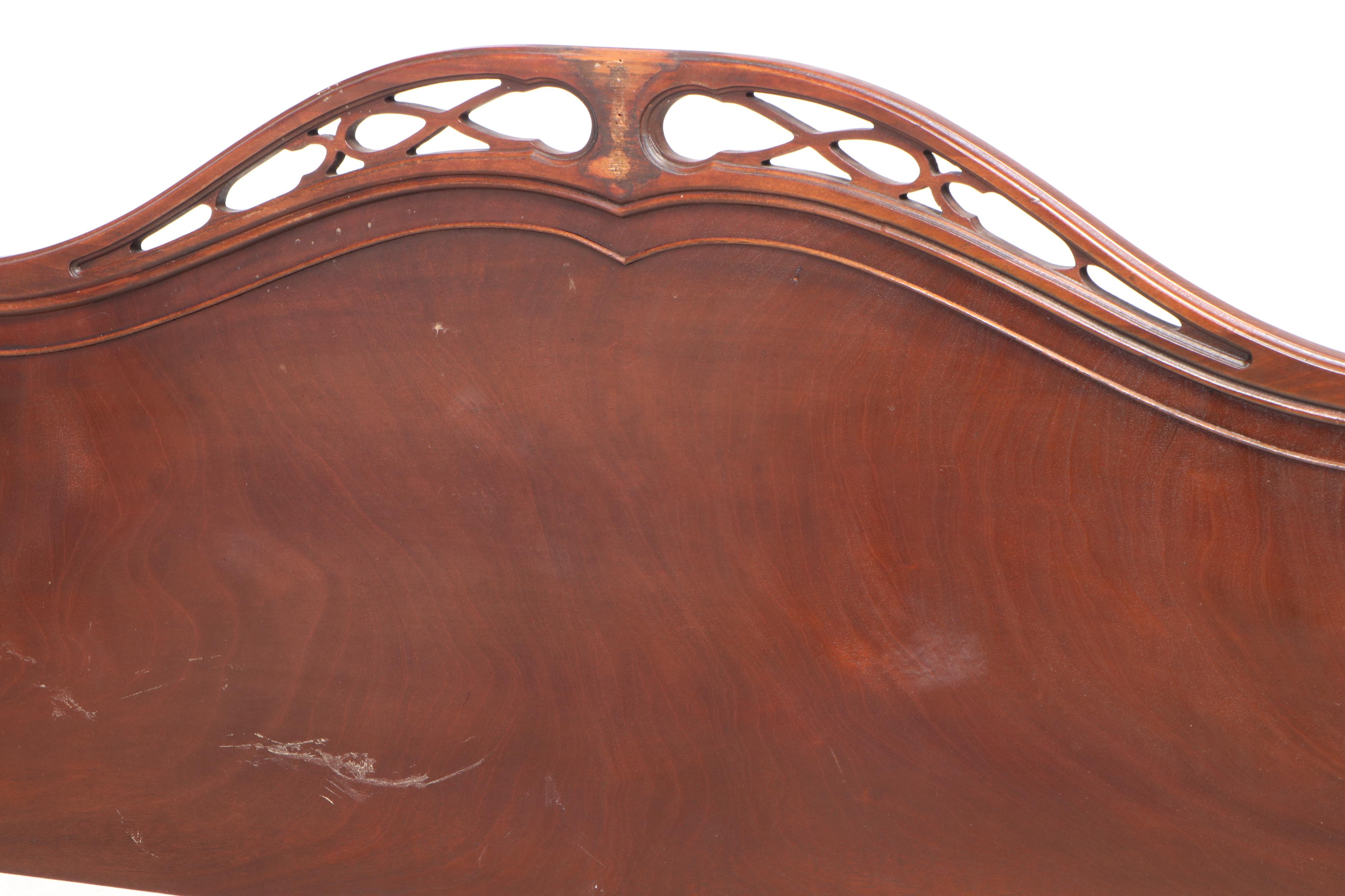 Thomasville Chair Company Chippendale Style Mahogany Full Size Bed Frame