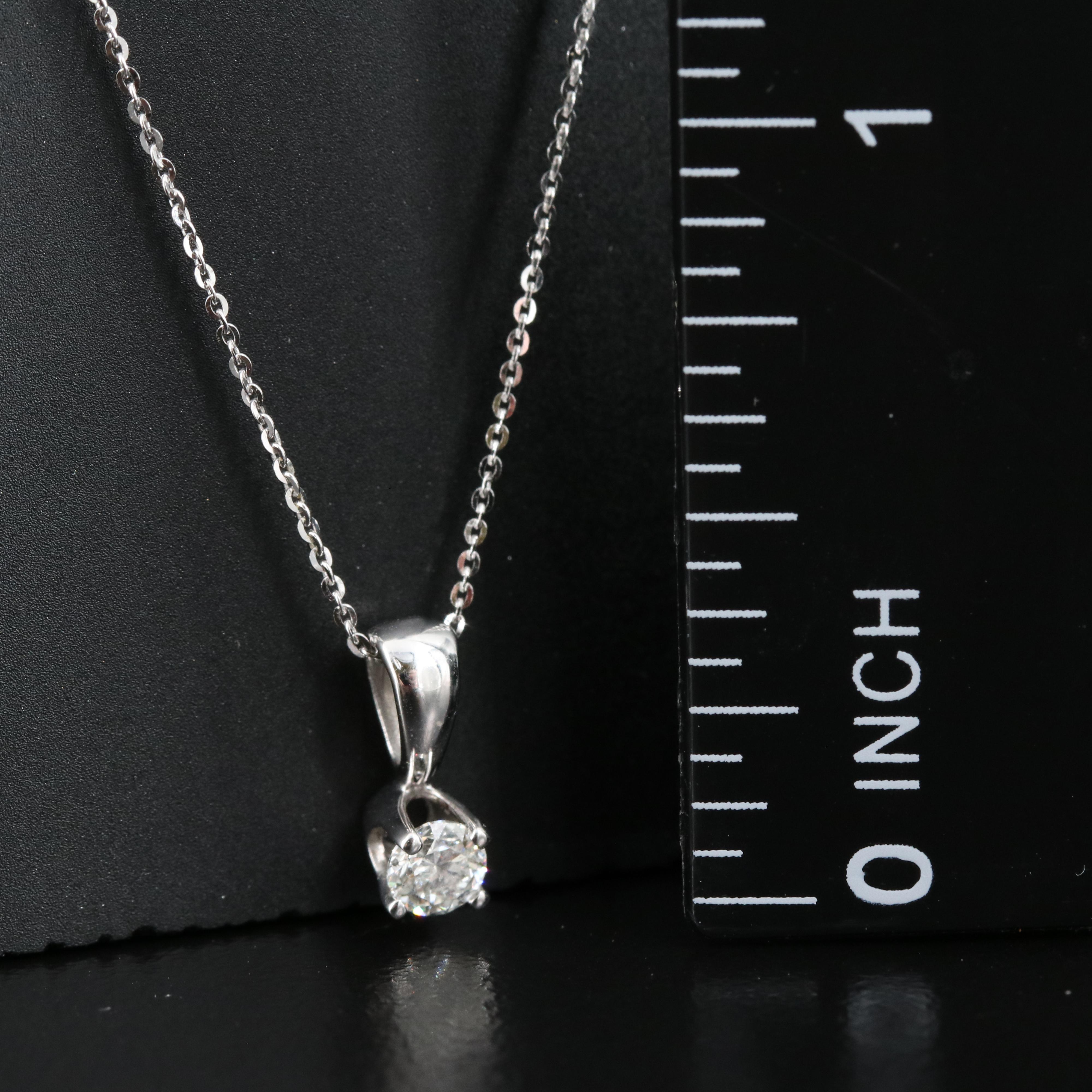 14K 0.14 CT Diamond Solitaire Pendant Necklace