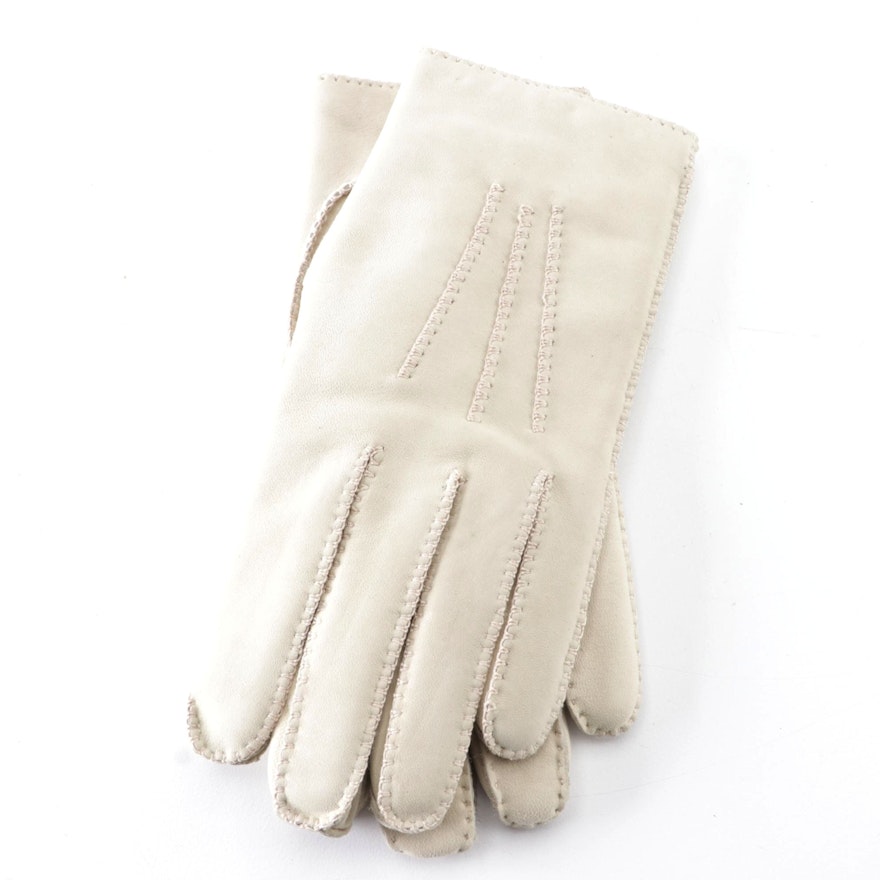 Hermès Gloves in Contrast-Stitched Nubuck with Cashmere Lining