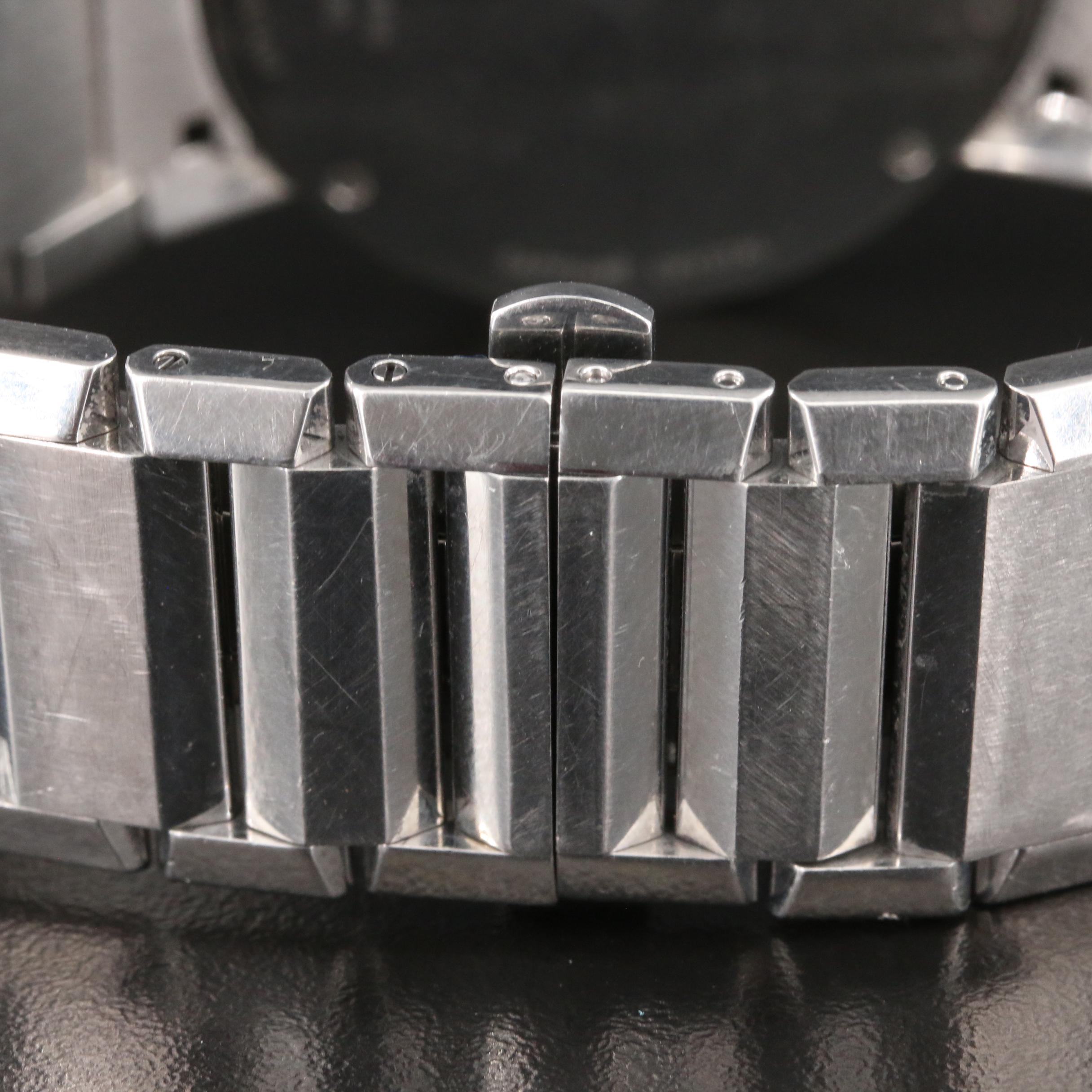 Movado Sapphire Mirror Dial Stainless Steel Quartz Watch