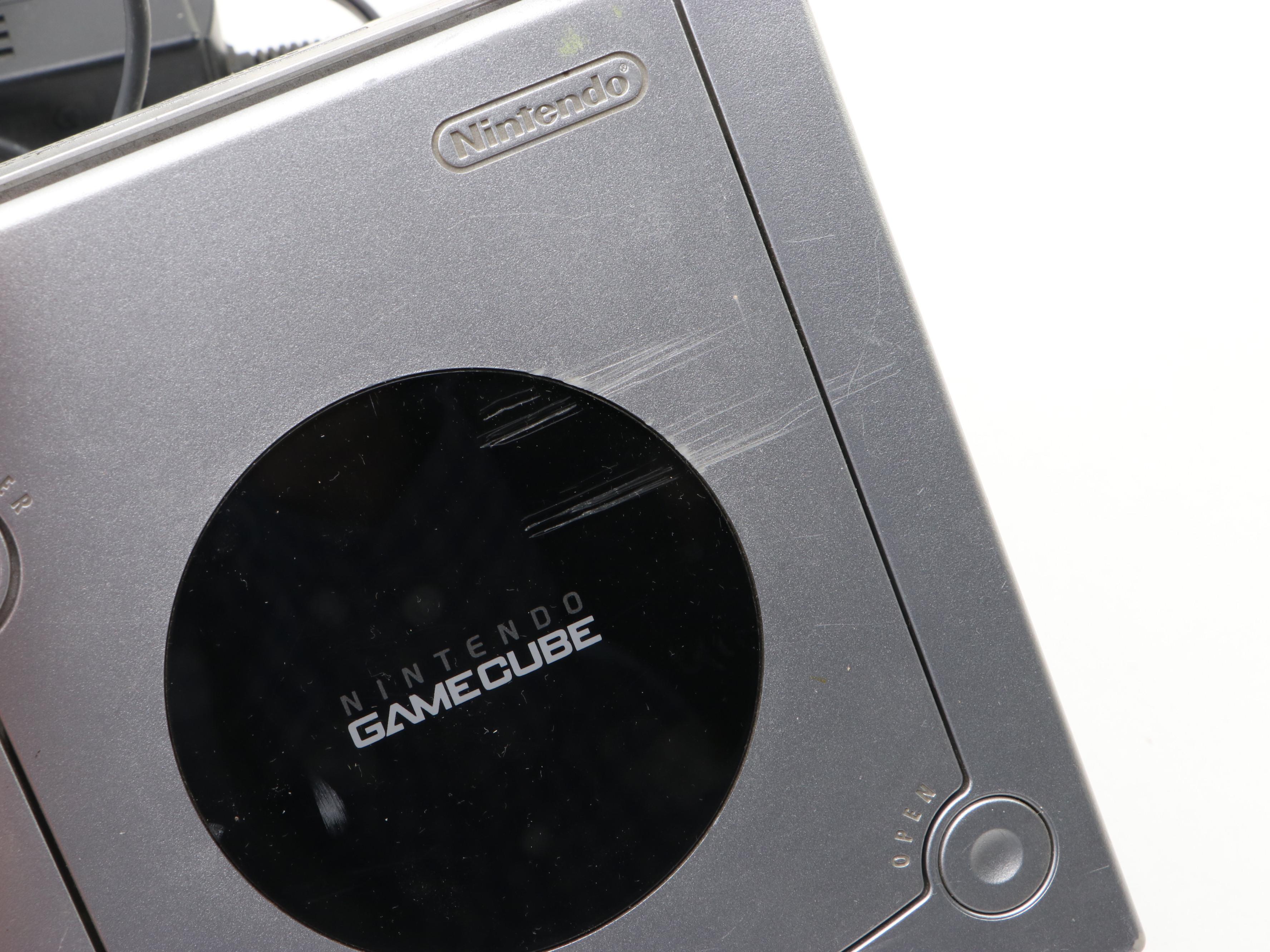 PlayStation, GameCube, Sega Genesis Video Game Consoles, Games and Controllers