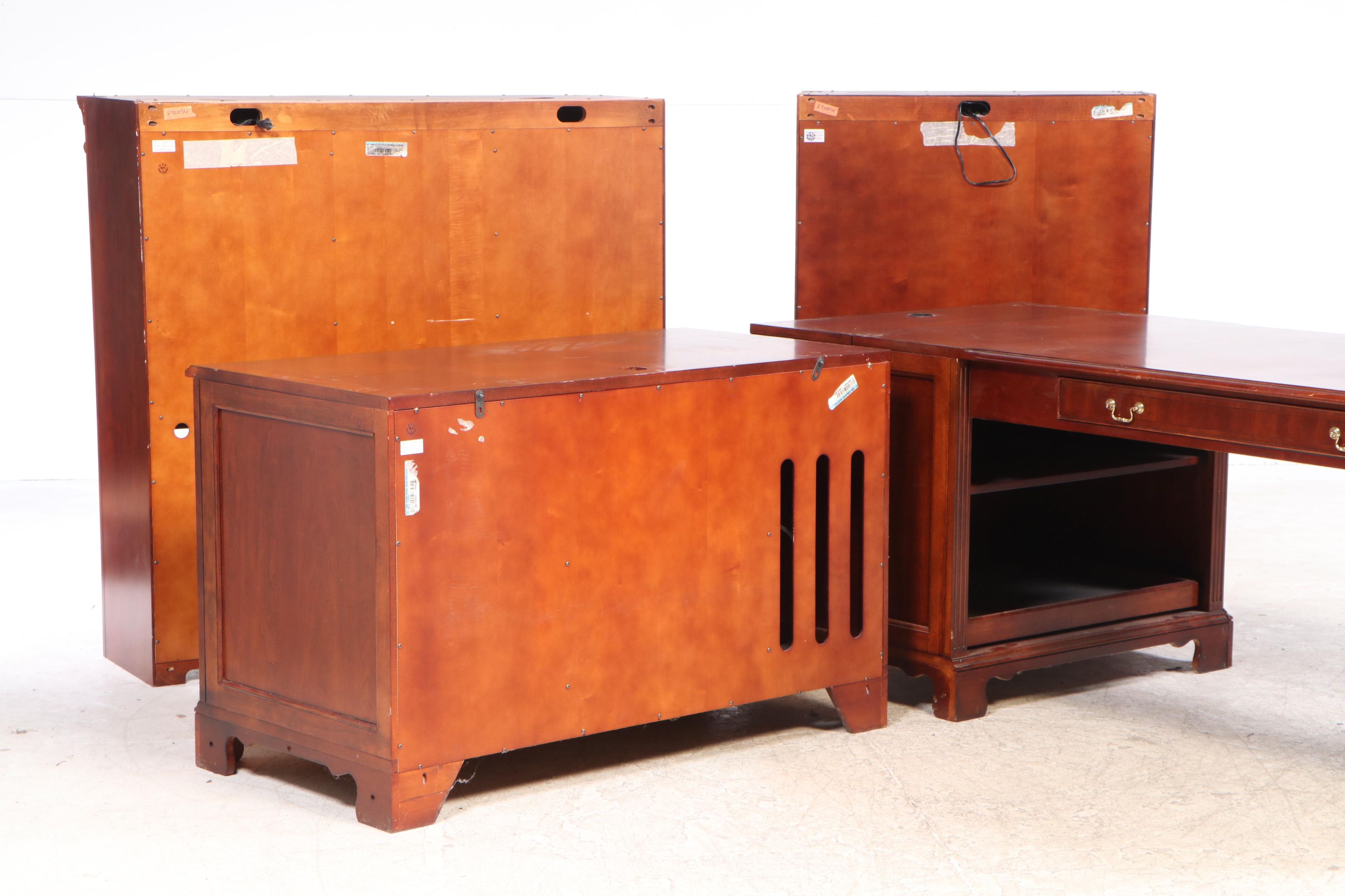 Haverty's Cherry Stained Birch Executive's Modular Desk