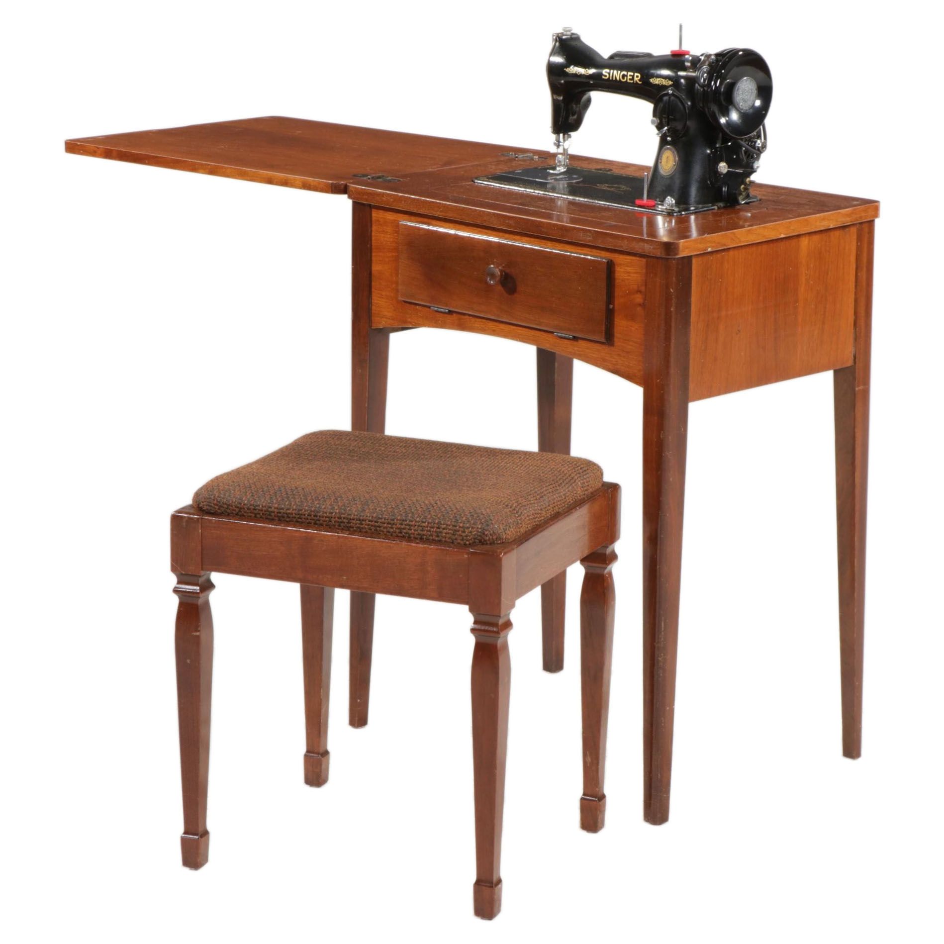 Singer Sewing Machine in Hepplewhite Mahogany Cabinet with Storage Bench