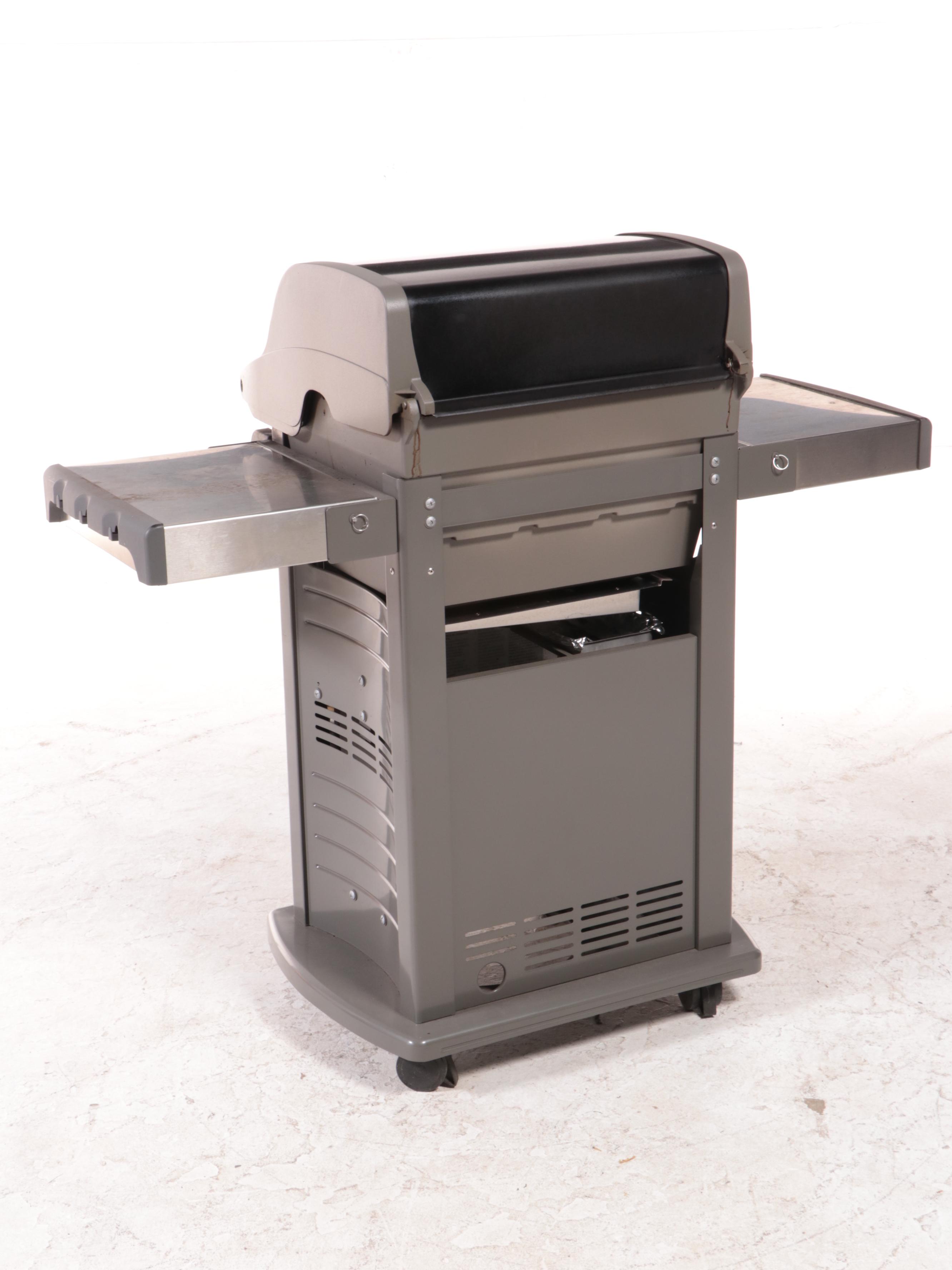 Weber "Spirit E-210" Liquid Propane Gas Grill