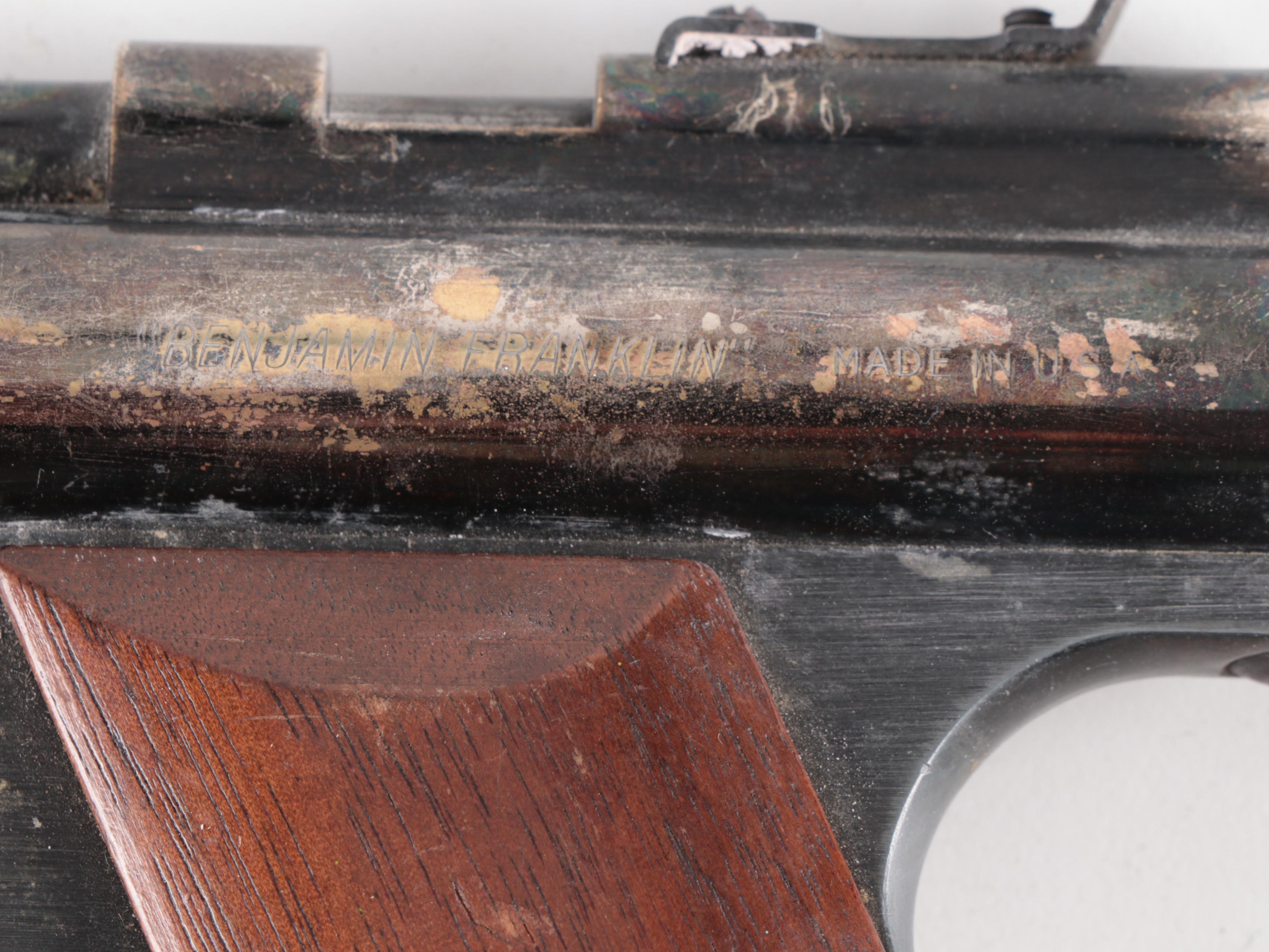 Benjamin Model 250 Air Pistol with Holster and Belt