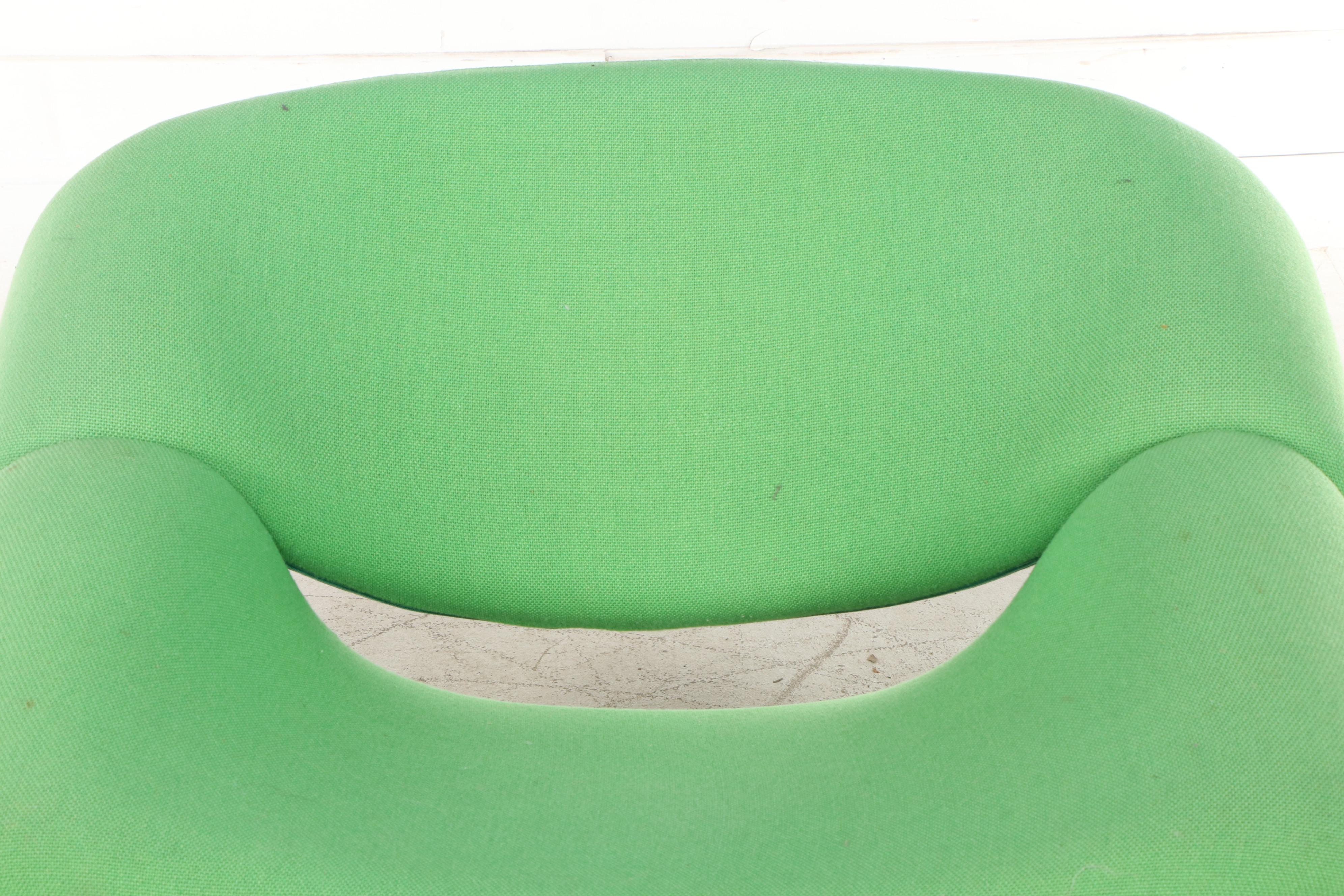 Pierre Paulin "Groovy" Modernist Green Wool, Steel and Aluminum Lounge Chair