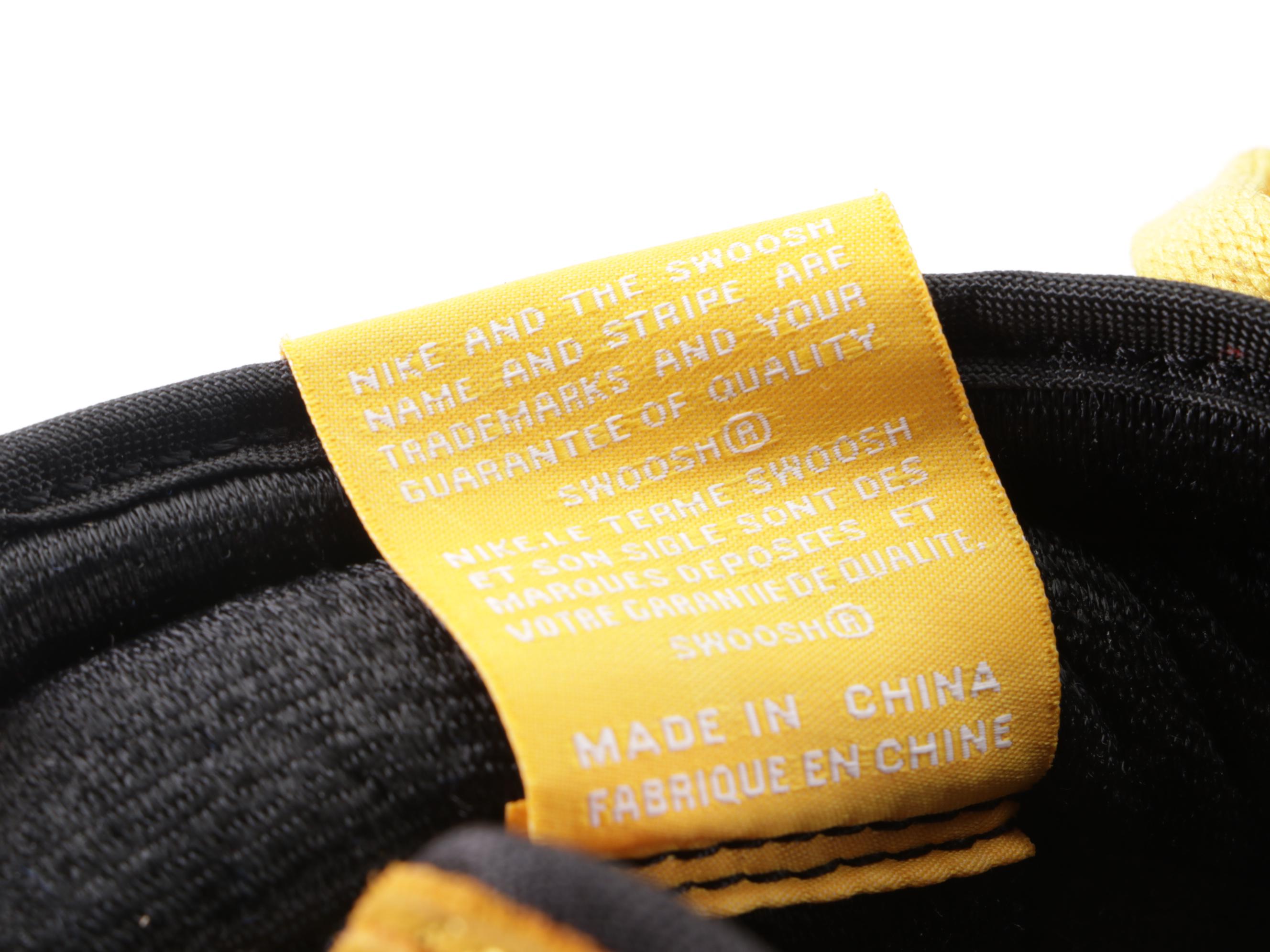 Nike Air Jordan 1 Retro Mid Sneakers in Leather