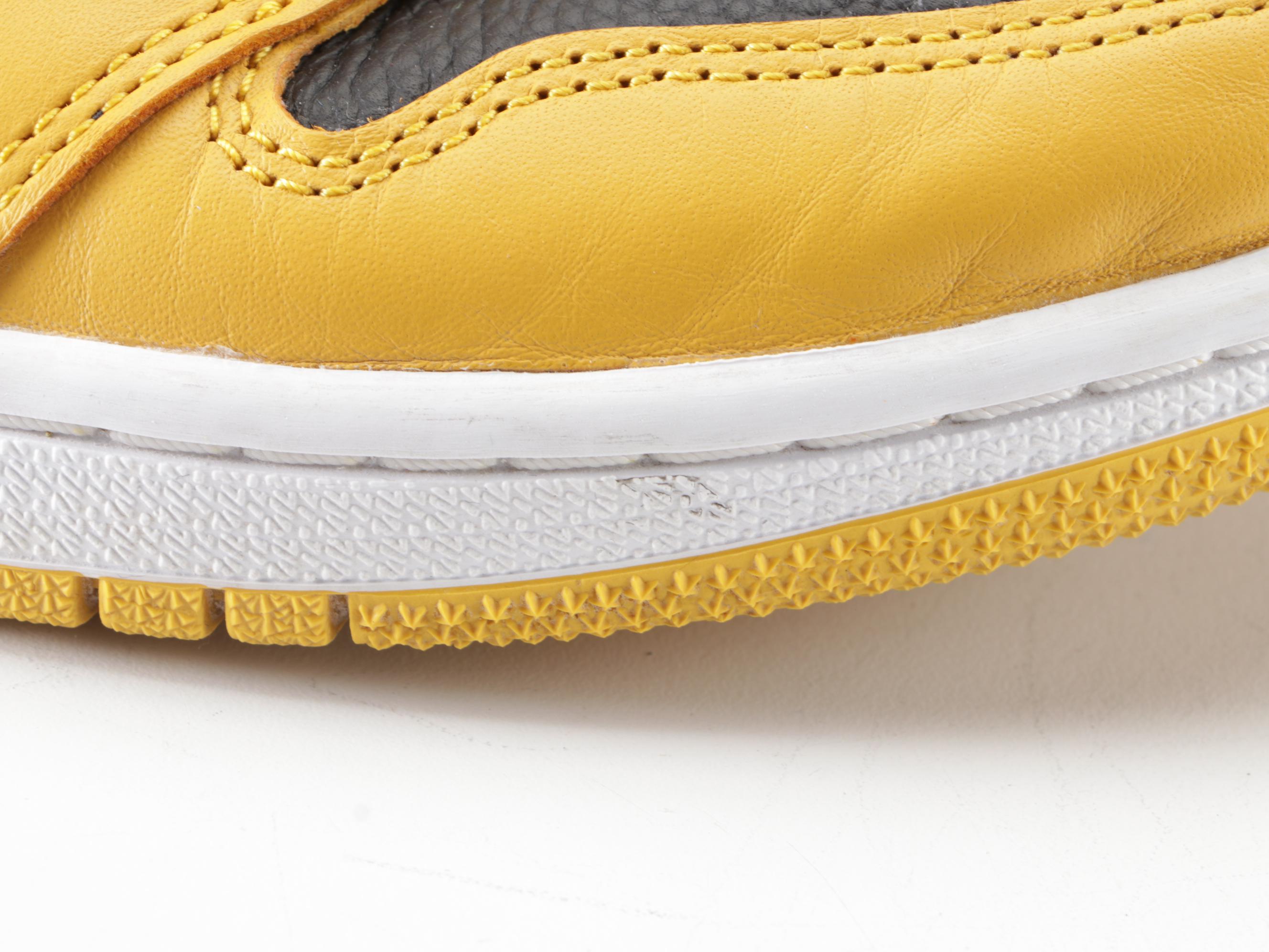 Nike Air Jordan 1 Retro Mid Sneakers in Leather