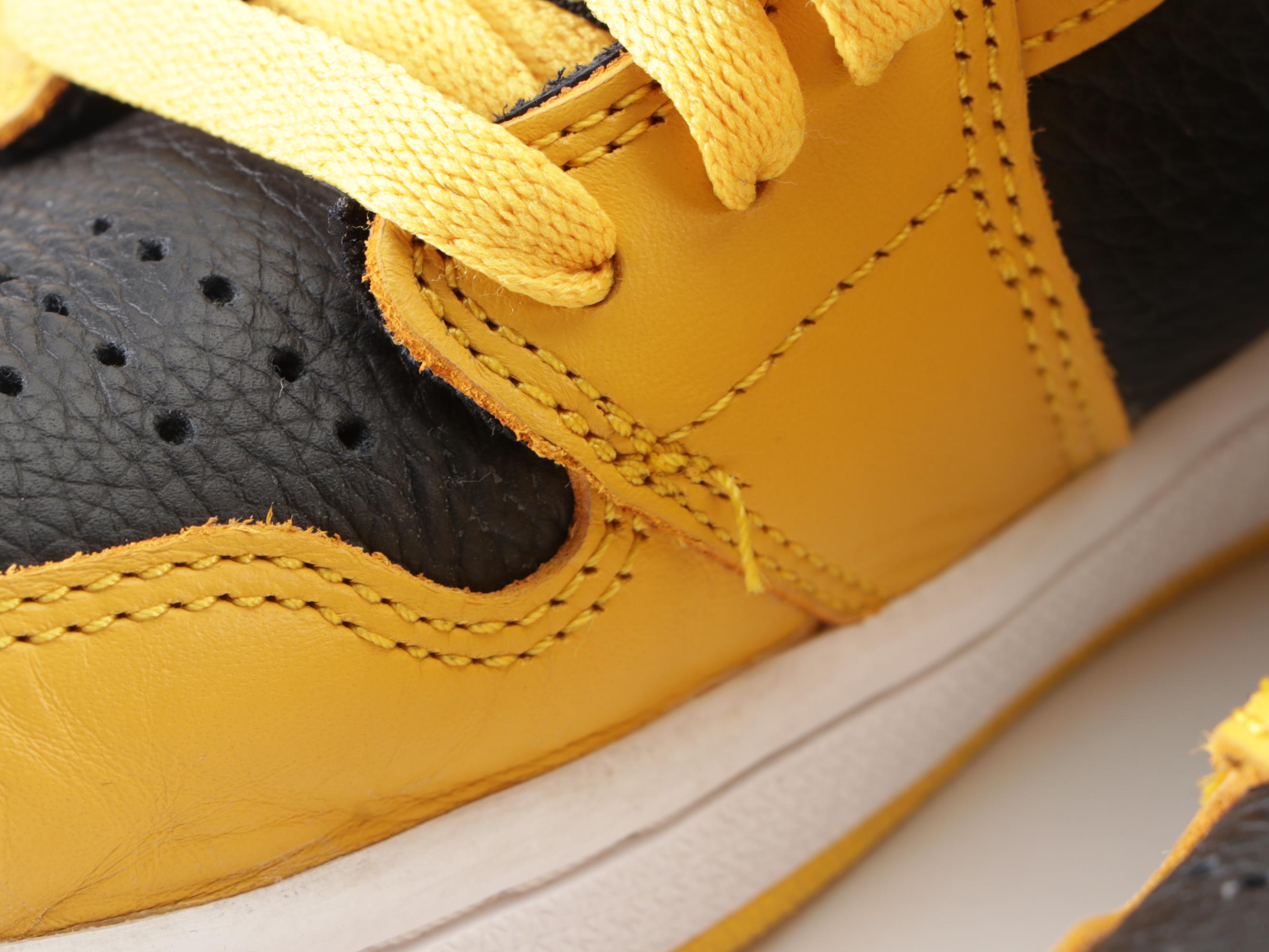 Nike Air Jordan 1 Retro Mid Sneakers in Leather