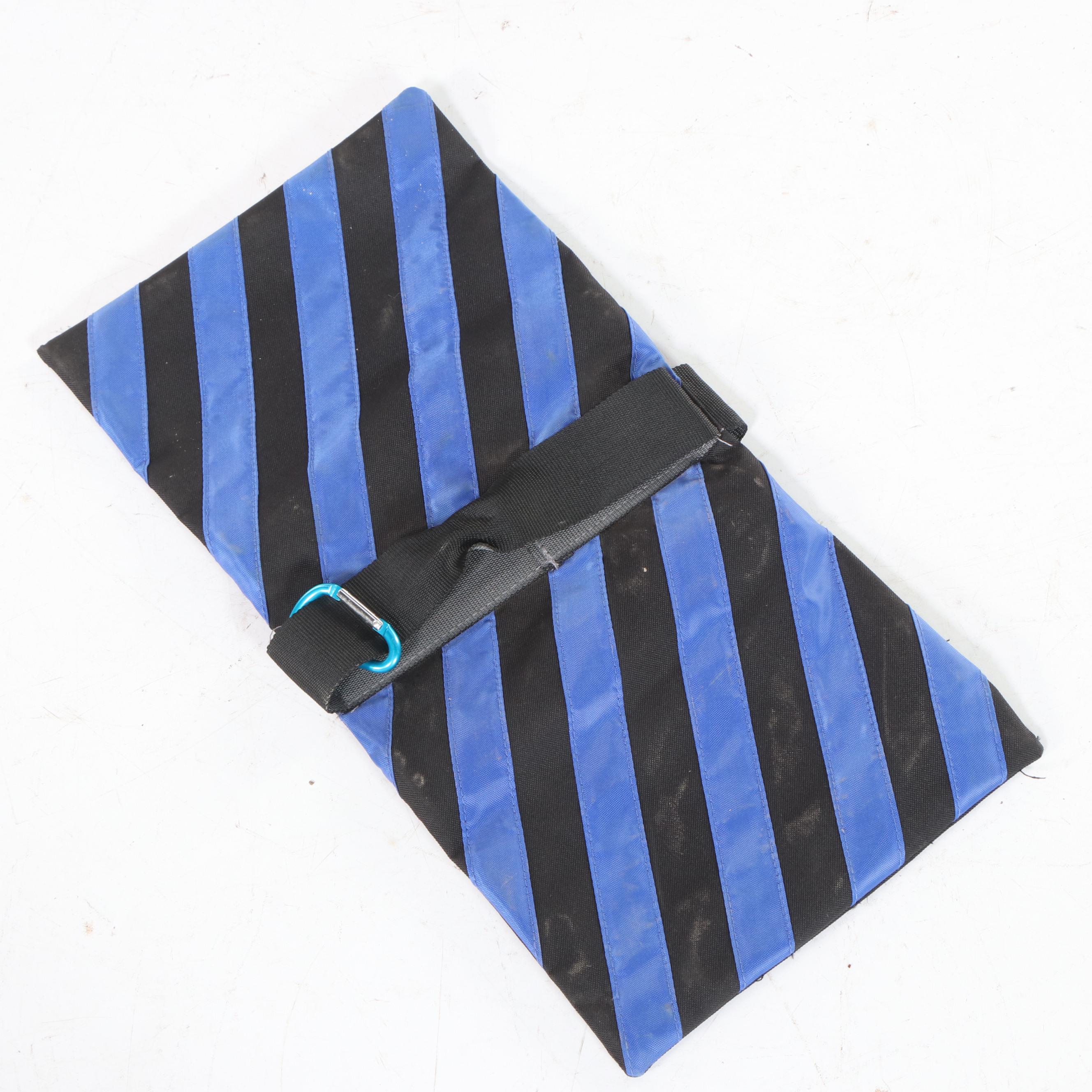 PBL MX flo4 Studio Studio Lights with Tripods and More Equipment