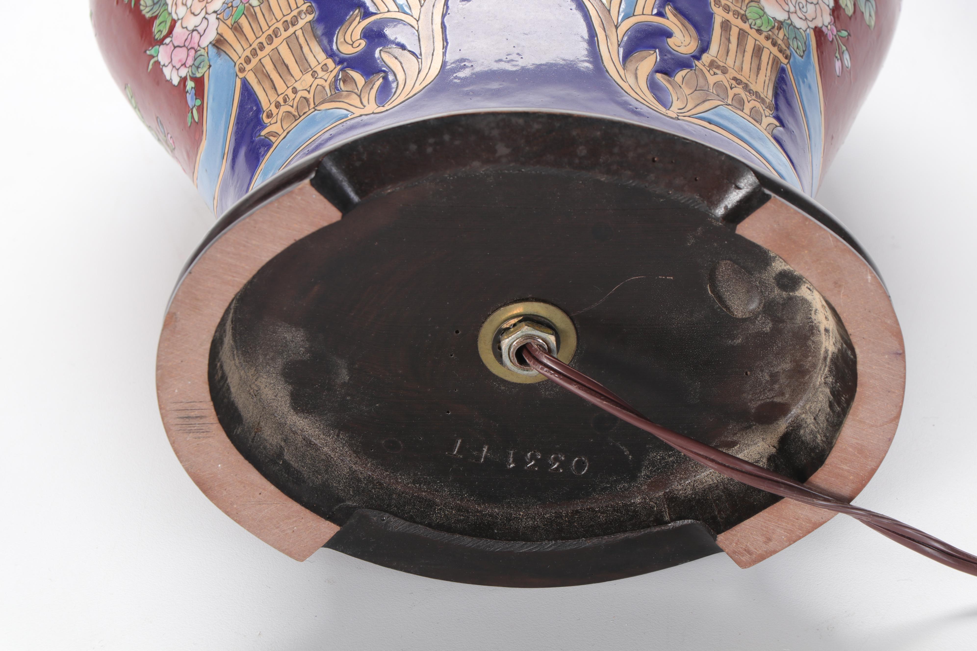 Hand-Painted Ginger Jar Lamp, Mid to Late 20th Century