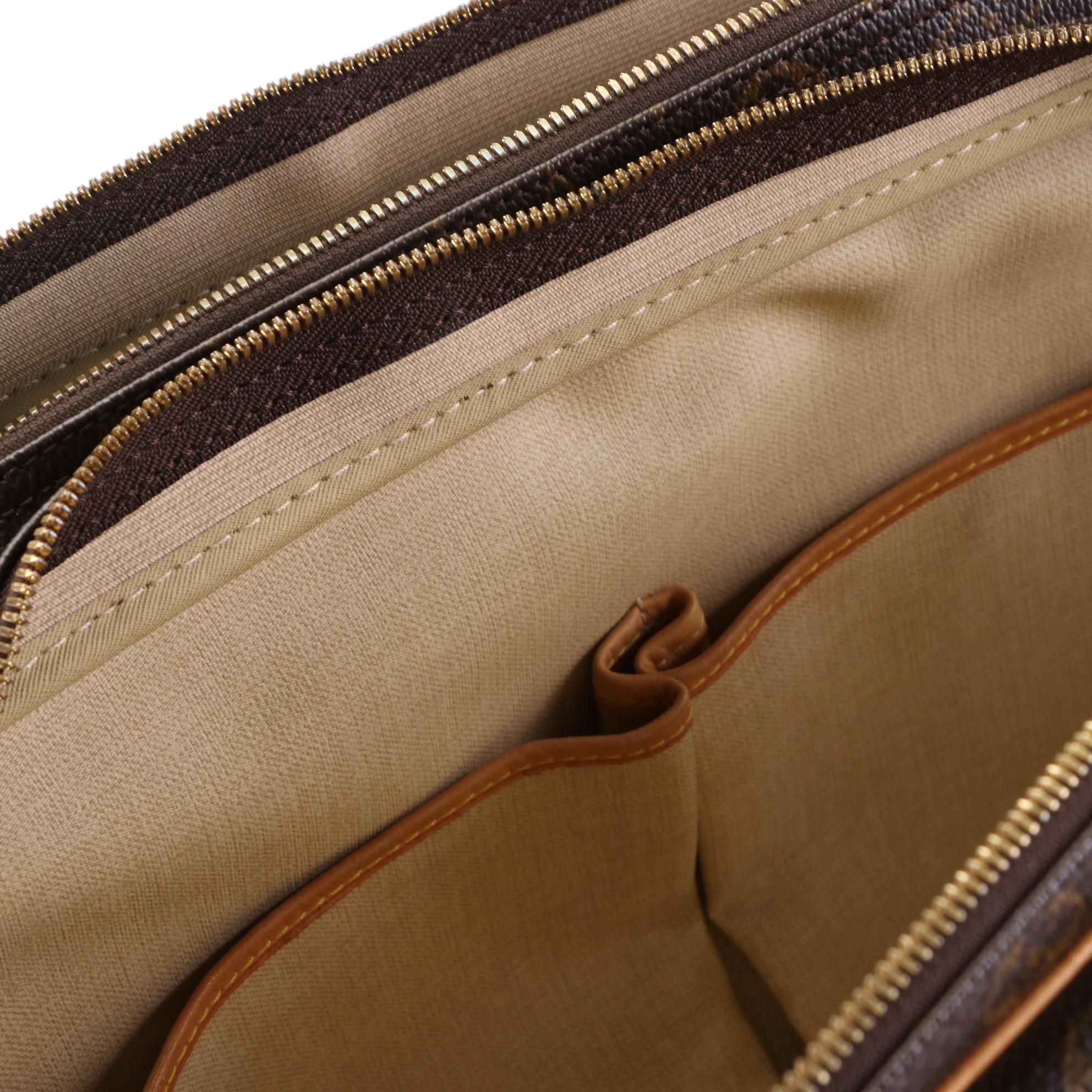 Louis Vuitton Reporter GM Messenger Bag in Monogram Canvas and Leather