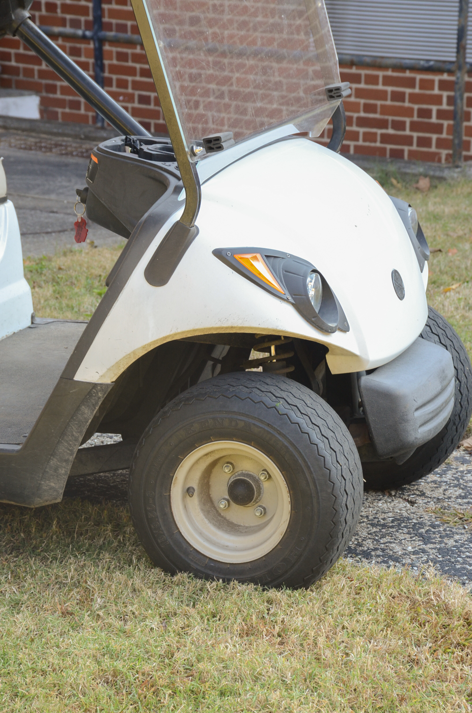 Yamaha Two Seat Golf Cart