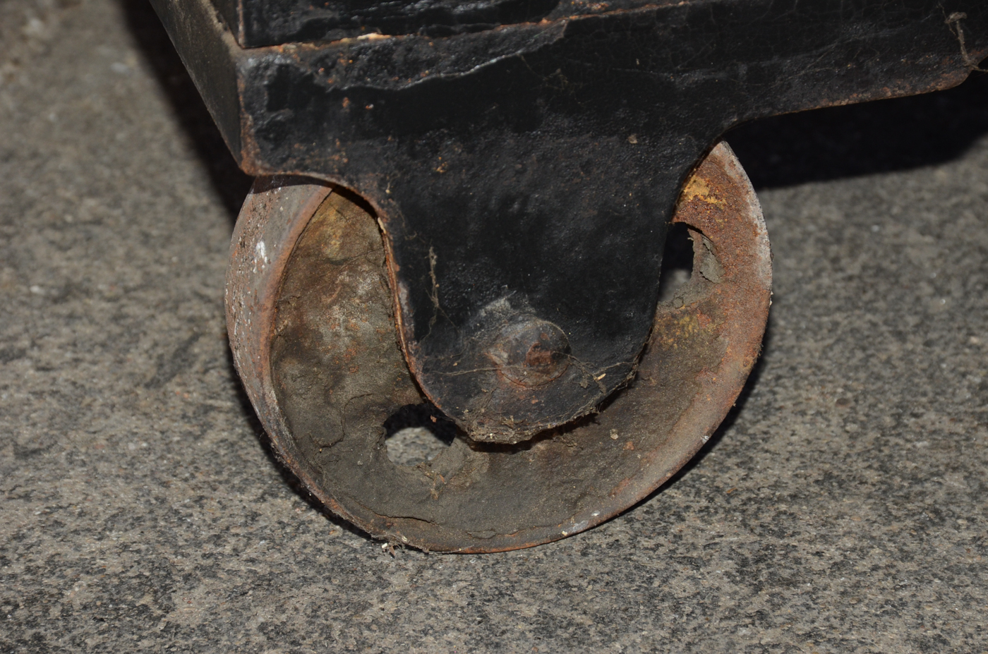 Diebold, Bahmann & Co (Cincinnati, Ohio) Victorian Floor Safe