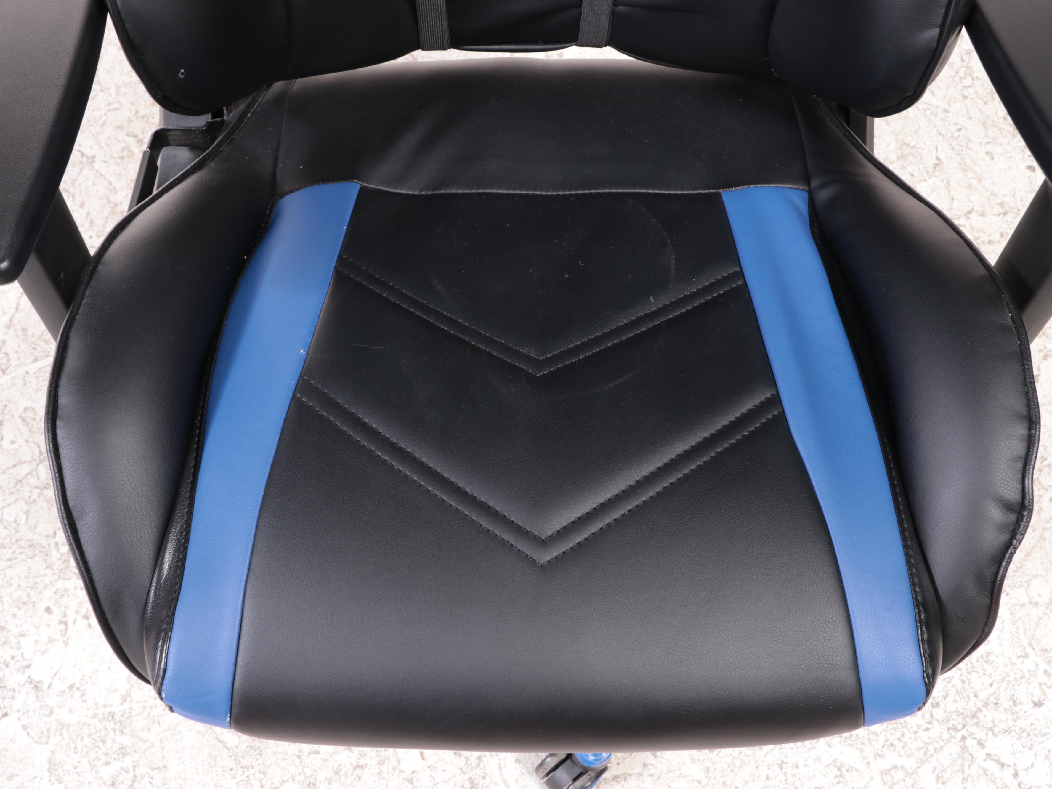 Staples Emerge "Vartan" Bonded Leather Gaming Chair