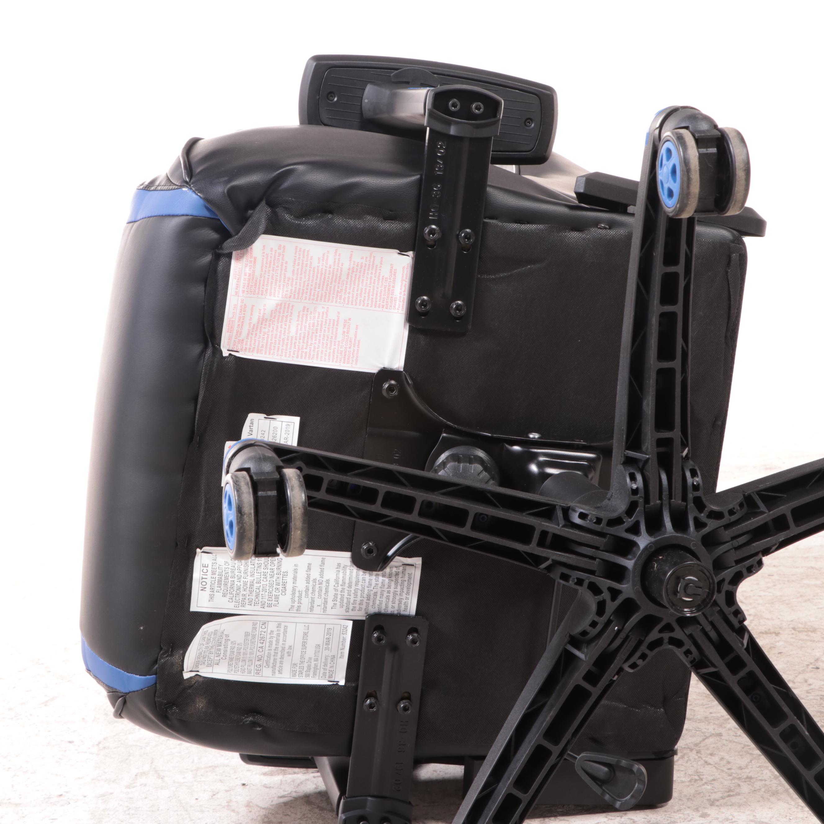 Staples Emerge "Vartan" Bonded Leather Gaming Chair