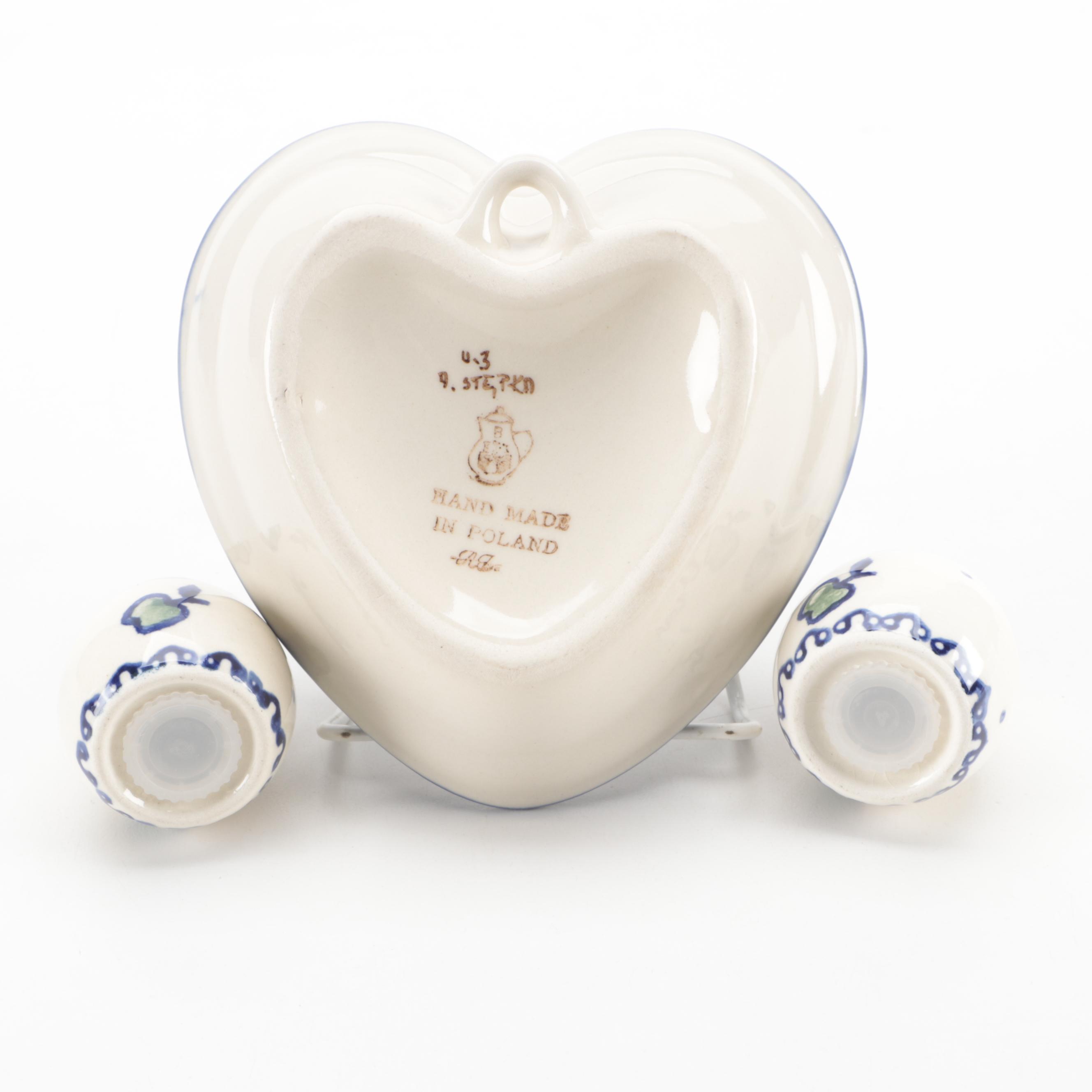 Bunzlauer and Boleslawiec Pottery Hand-Painted Dinnerware and Table Accessories