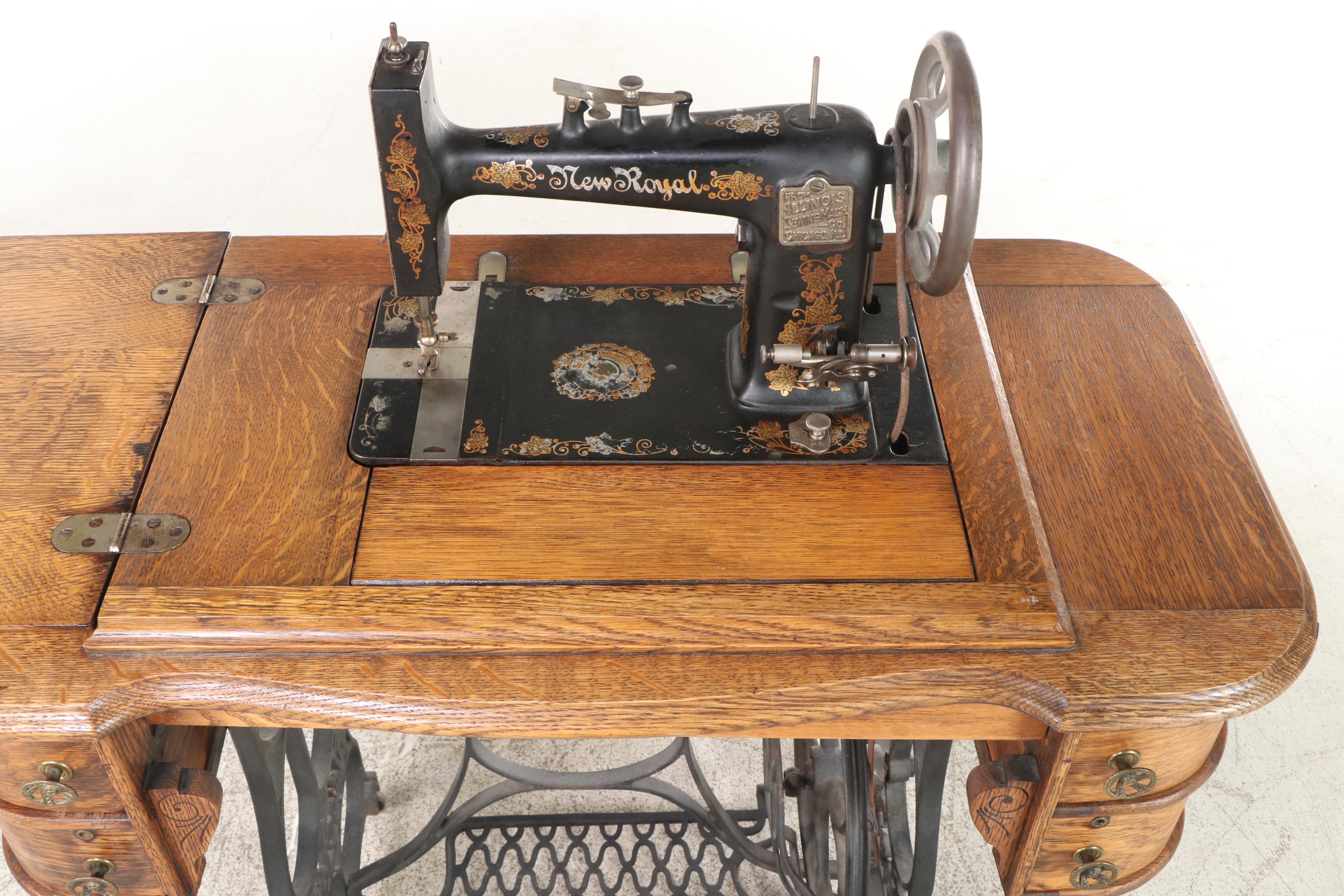 Illinois Sewing Machine Co. "New Royal" Oak and Cast Iron Treadle Sewing Machine