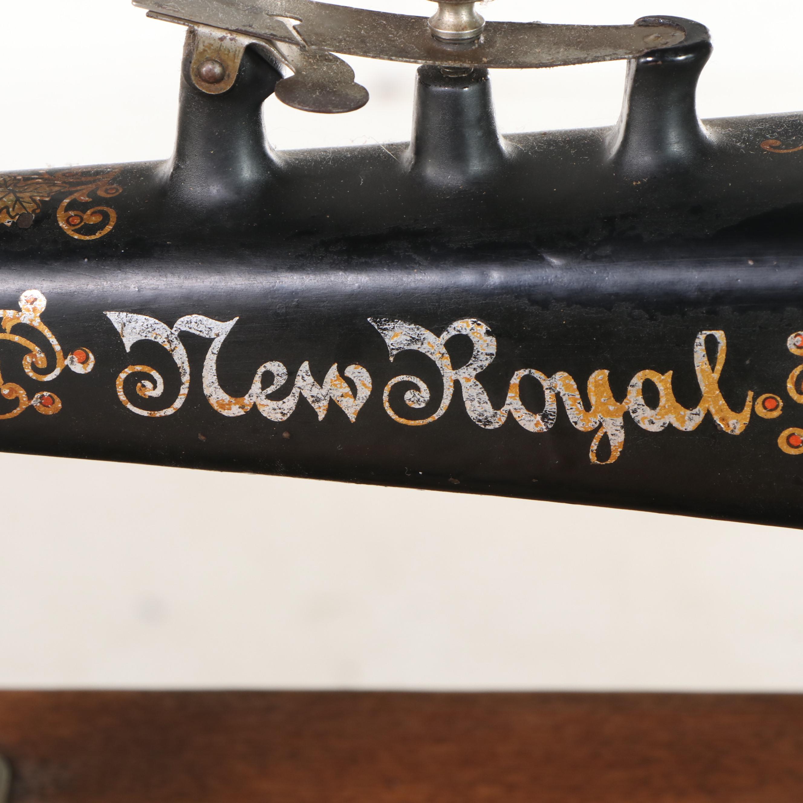 Illinois Sewing Machine Co. "New Royal" Oak and Cast Iron Treadle Sewing Machine