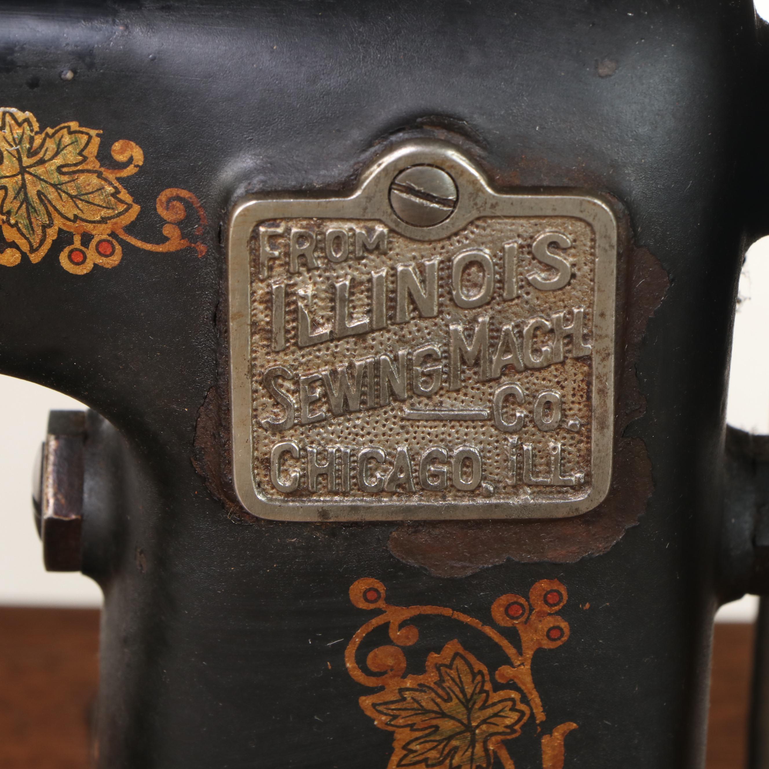 Illinois Sewing Machine Co. "New Royal" Oak and Cast Iron Treadle Sewing Machine