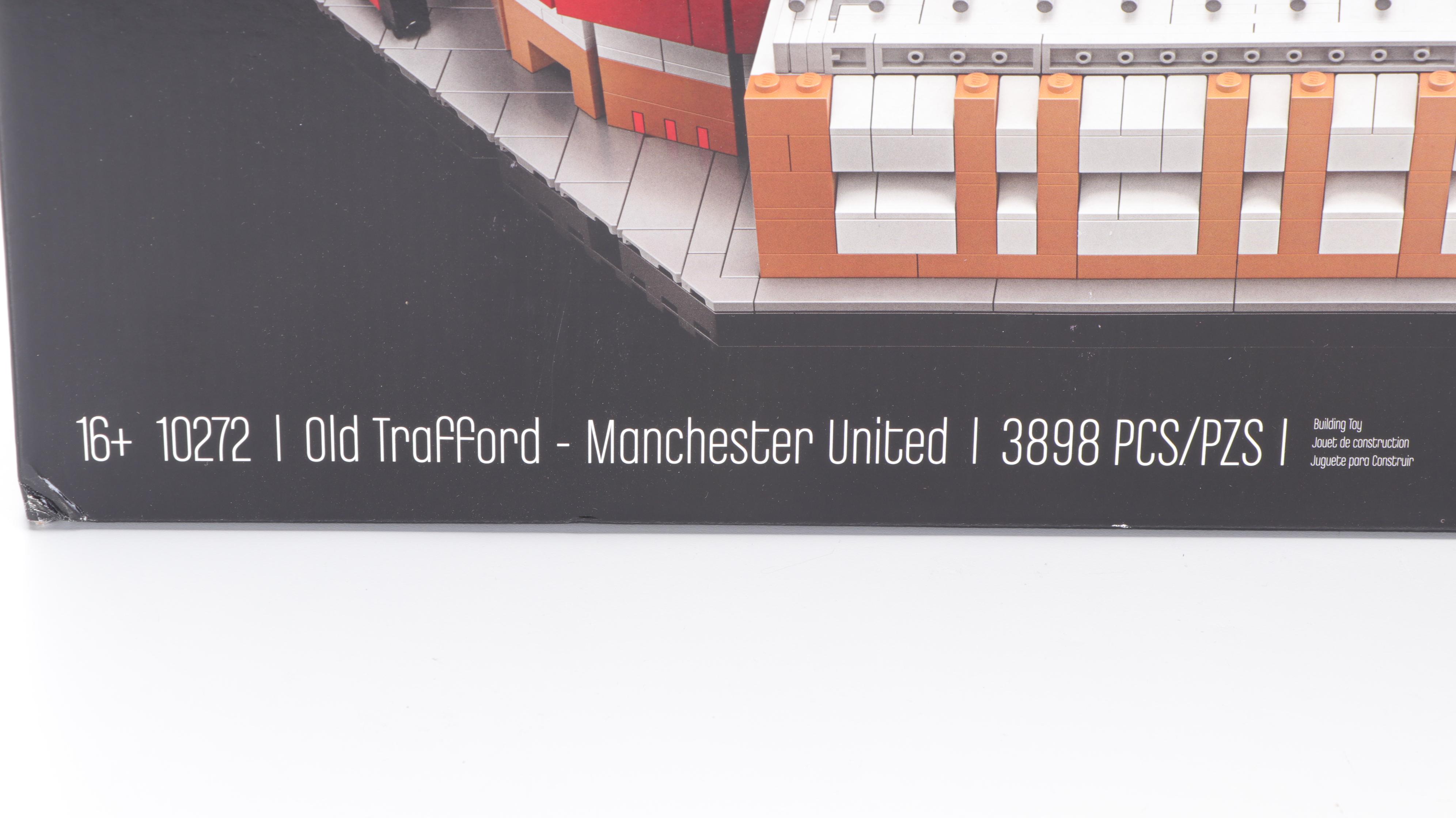 LEGO Creator Manchester United Old Trafford Stadium and BrickHeadz Character
