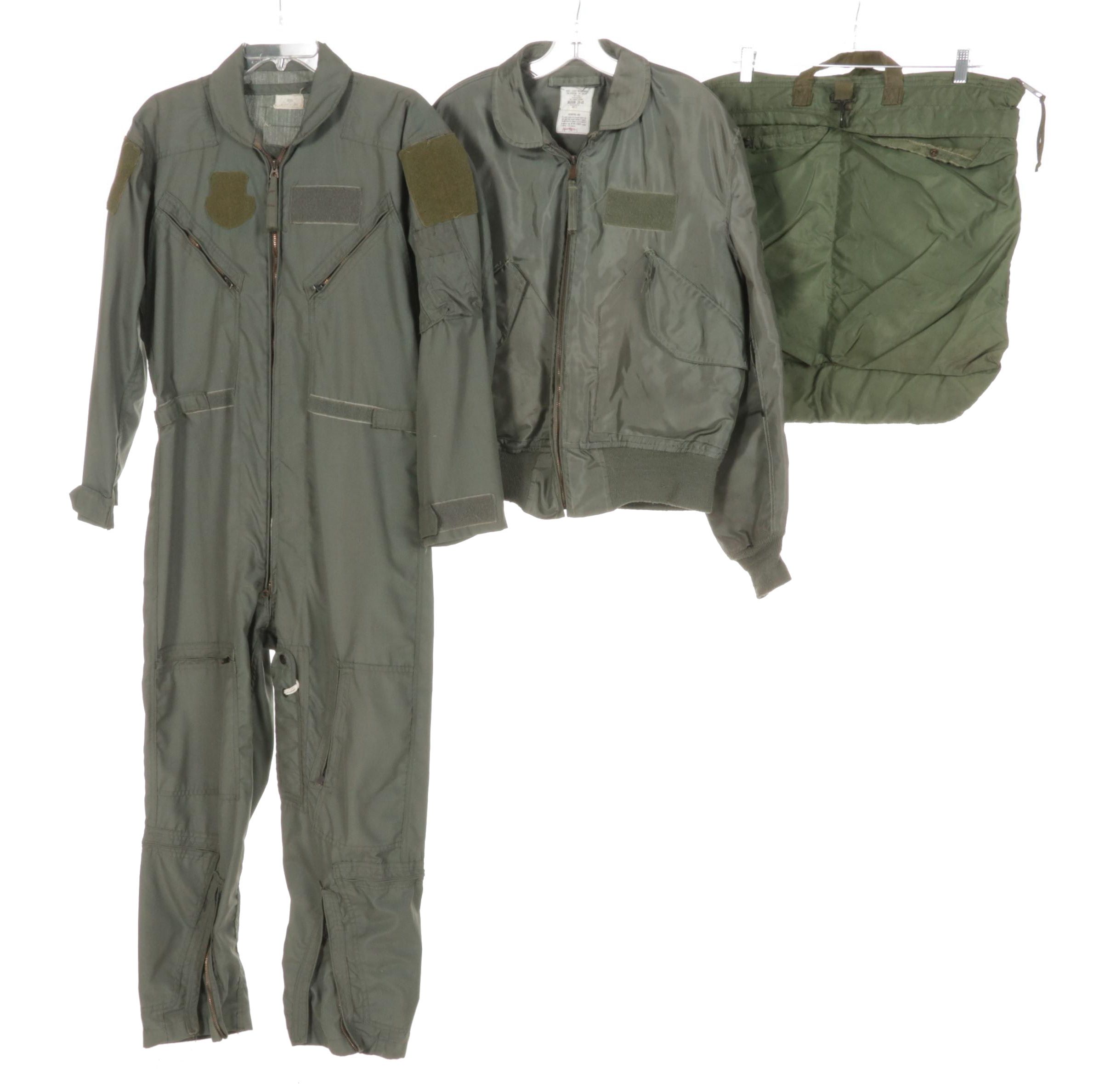 Men's United States Air Force Flight Suit With Bomber Jacket and Helmet Bag