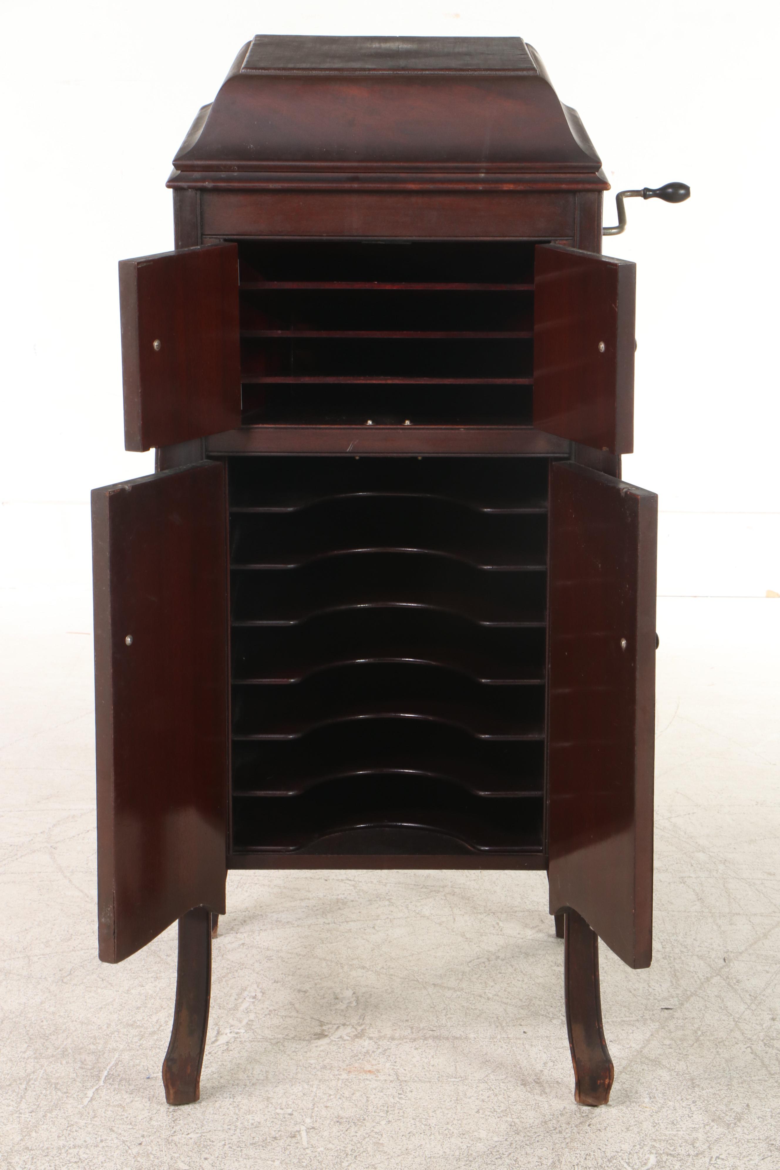 Victor Talking Machine Co. VV-X Victrola Phonograph Cabinet, 1916
