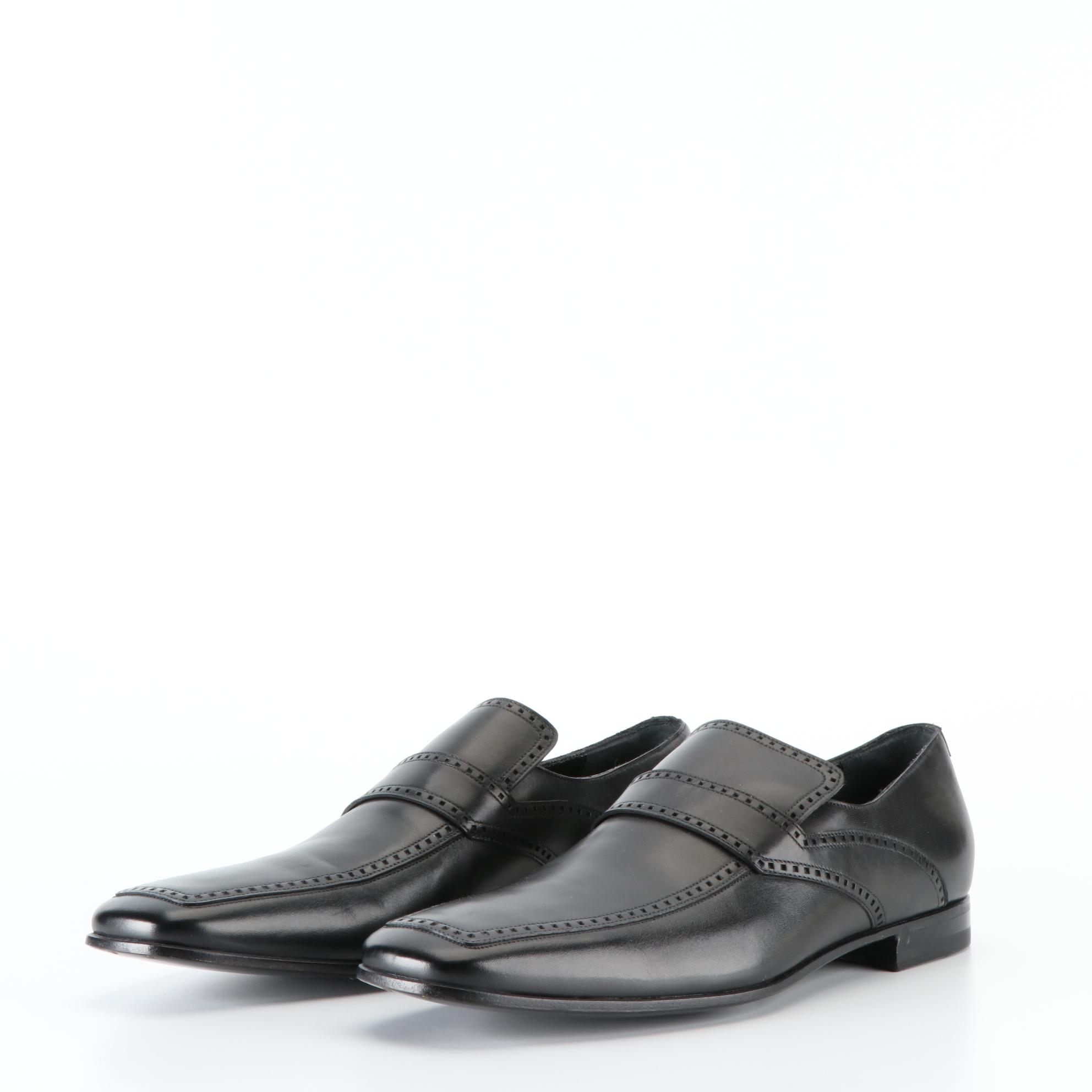 Men's Gucci Loafers in Black Calfskin Leather with Brogue Details