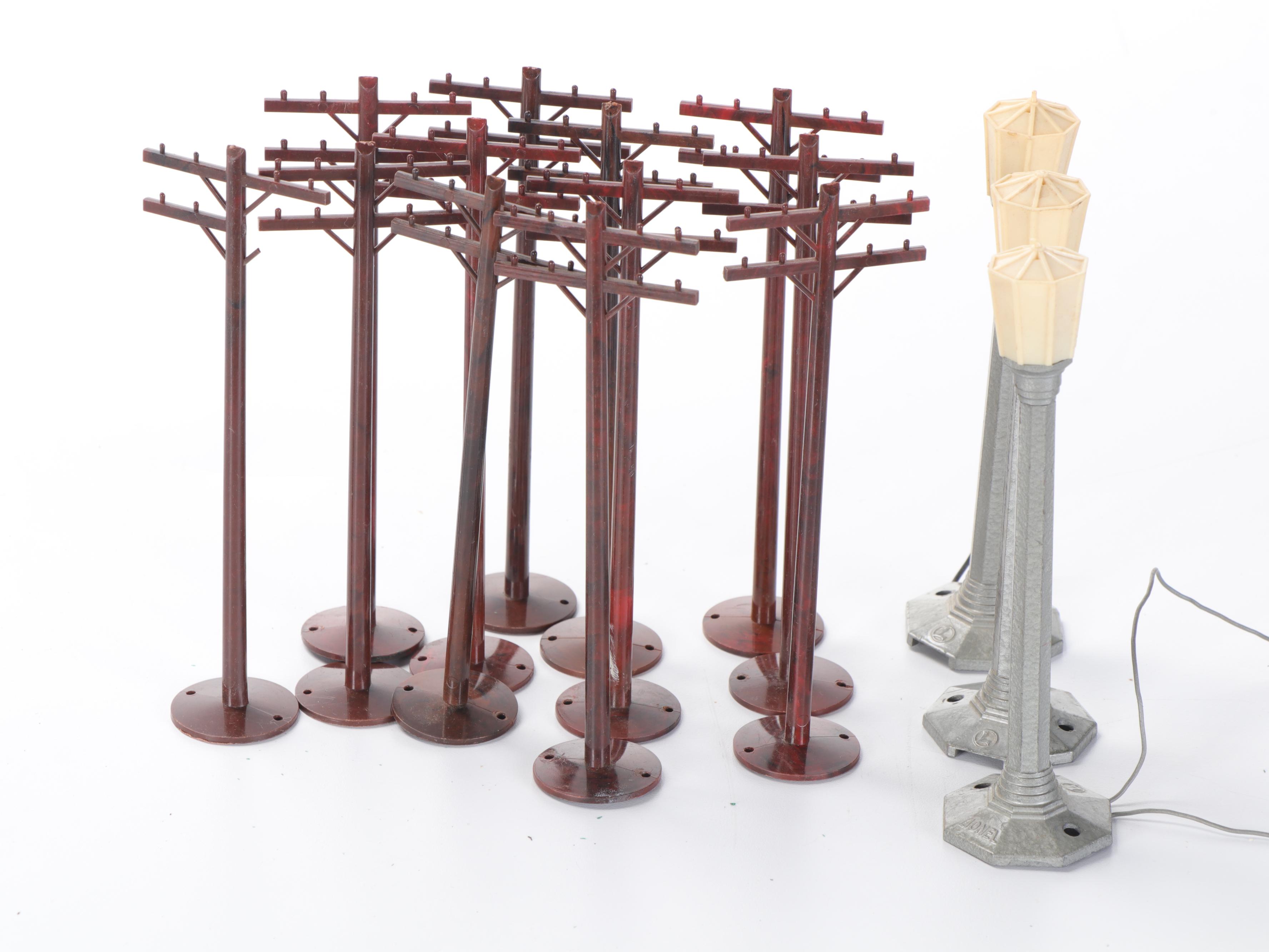 Lionel Trainmaster Type-ZW Transformer, Tracks, More Electric Train Accessories