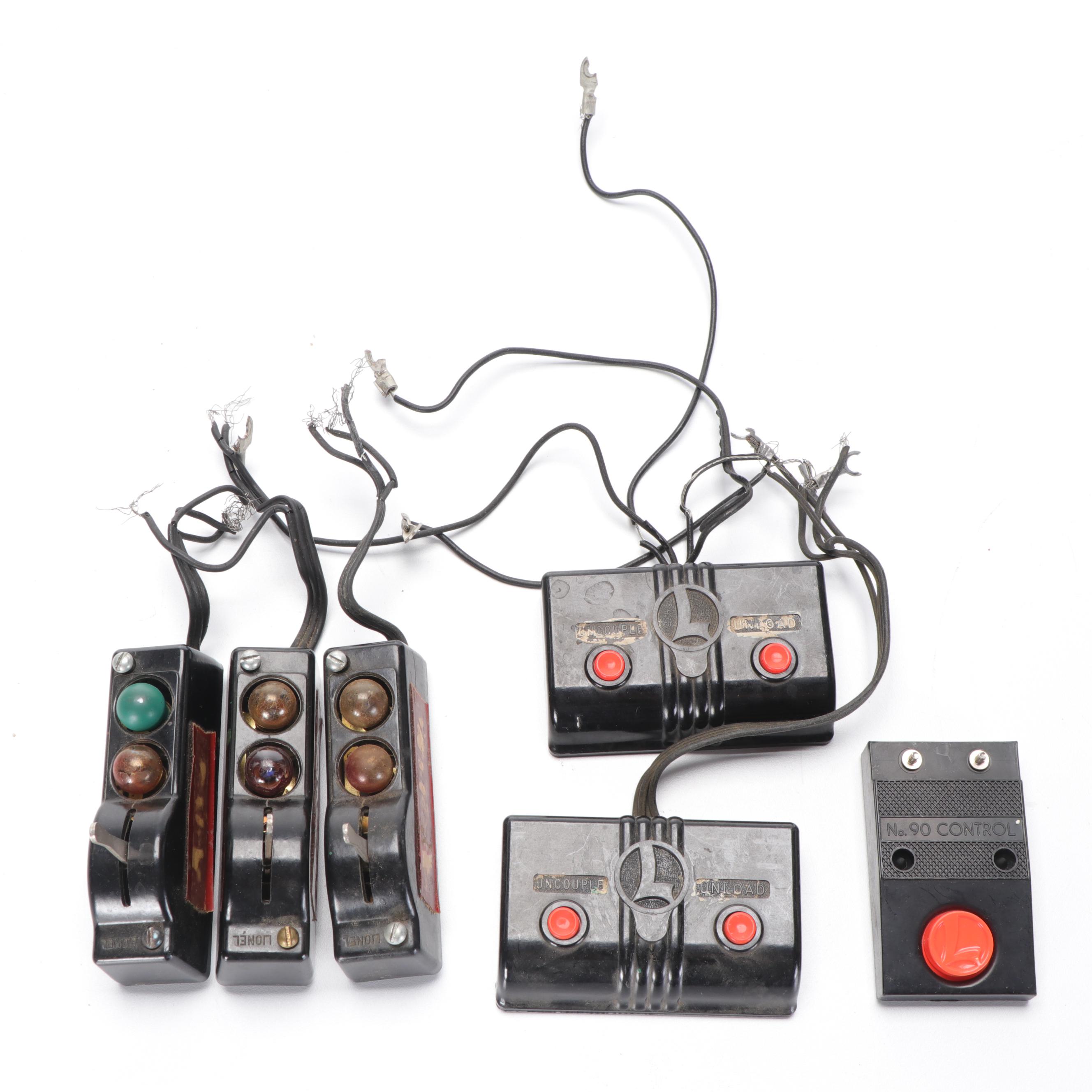 Lionel Trainmaster Type-ZW Transformer, Tracks, More Electric Train Accessories