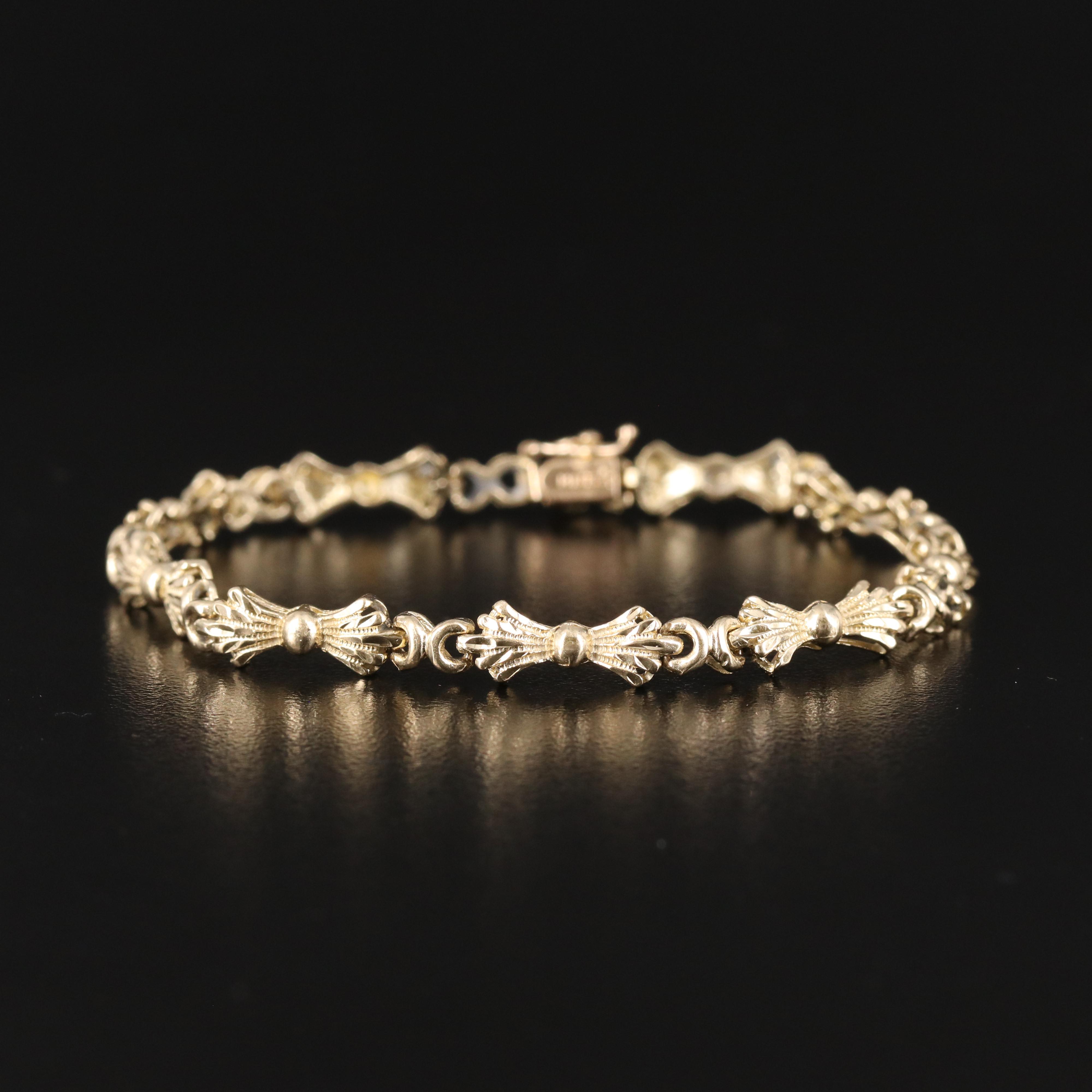 14K Bow Link Bracelet