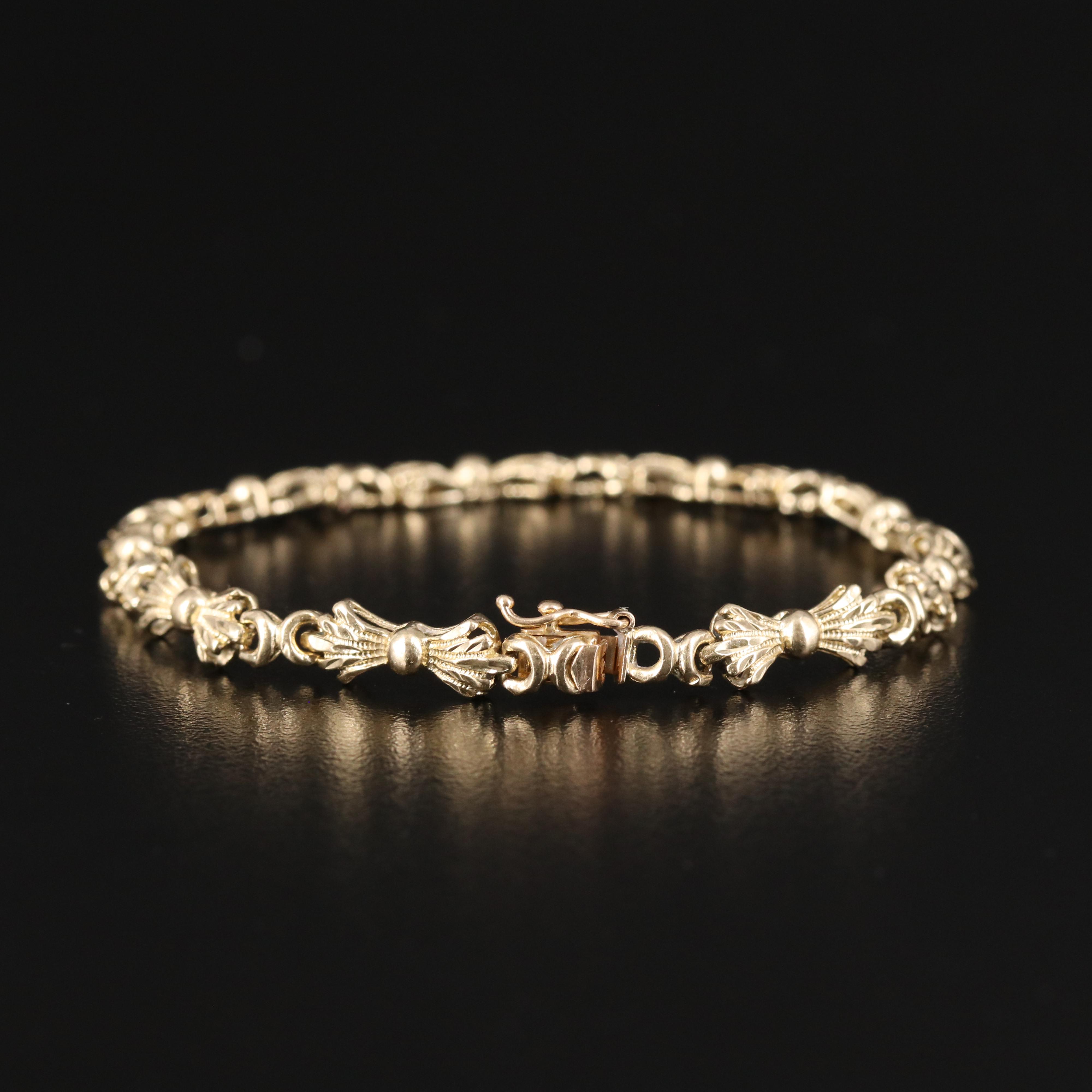 14K Bow Link Bracelet