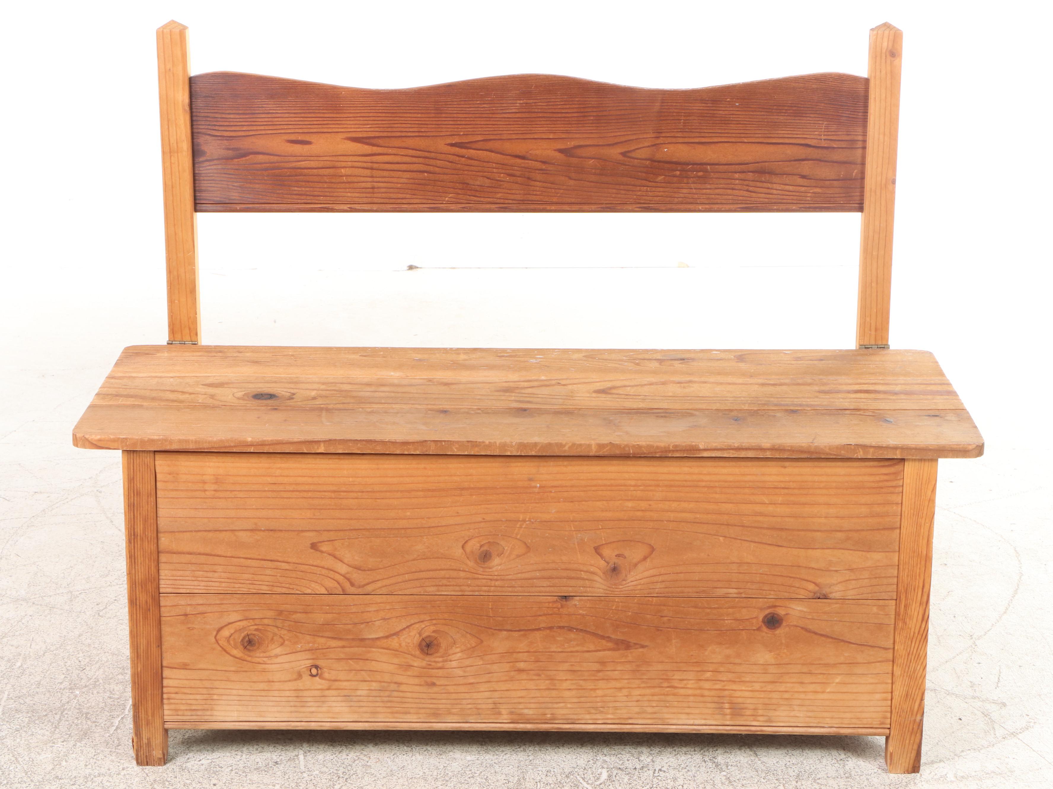 Pine Deacon's Storage Bench with Hinged Seat