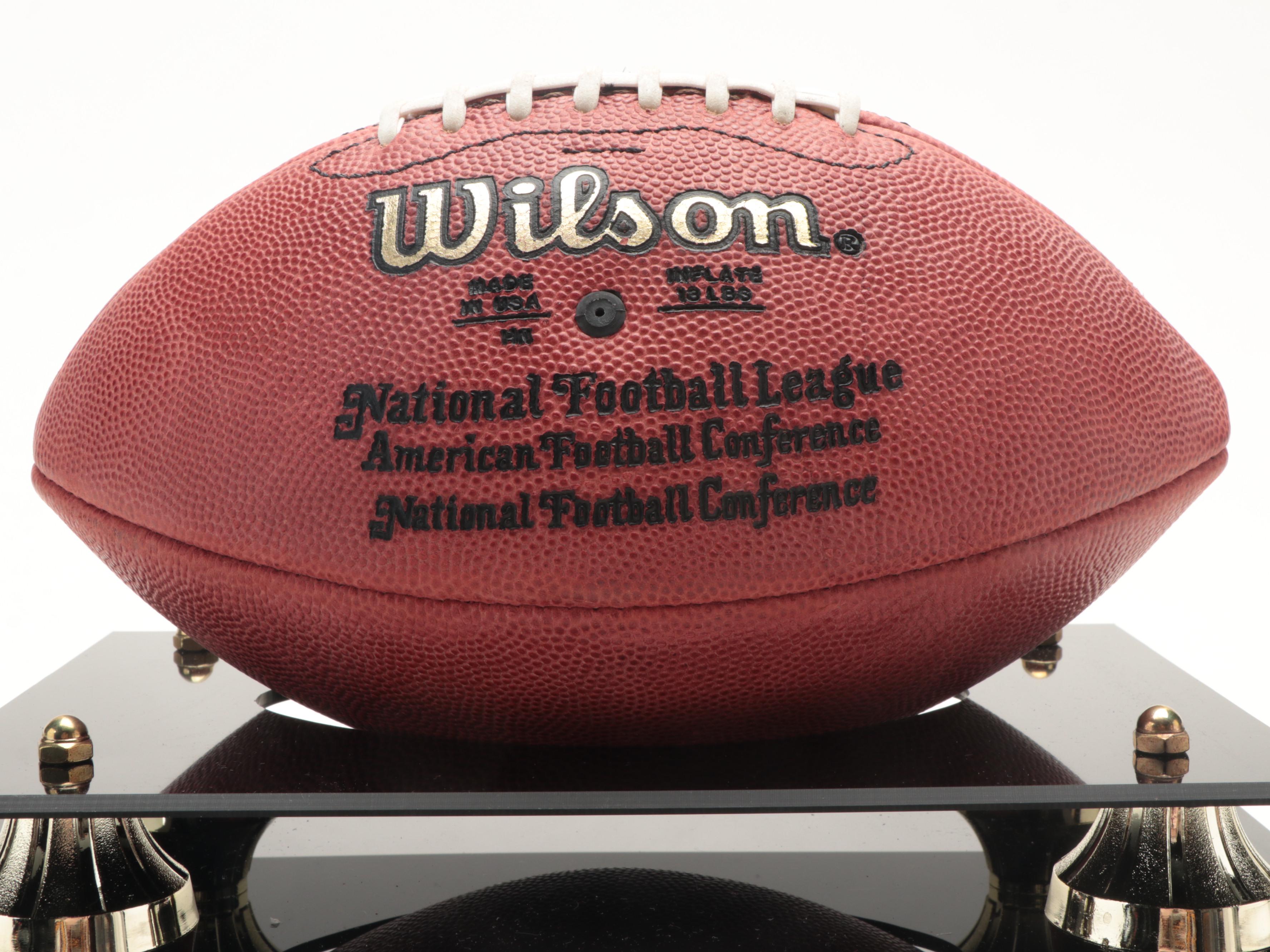 Chicago Bears Gale Sayers #40 Signed Wilson Football in Display Case