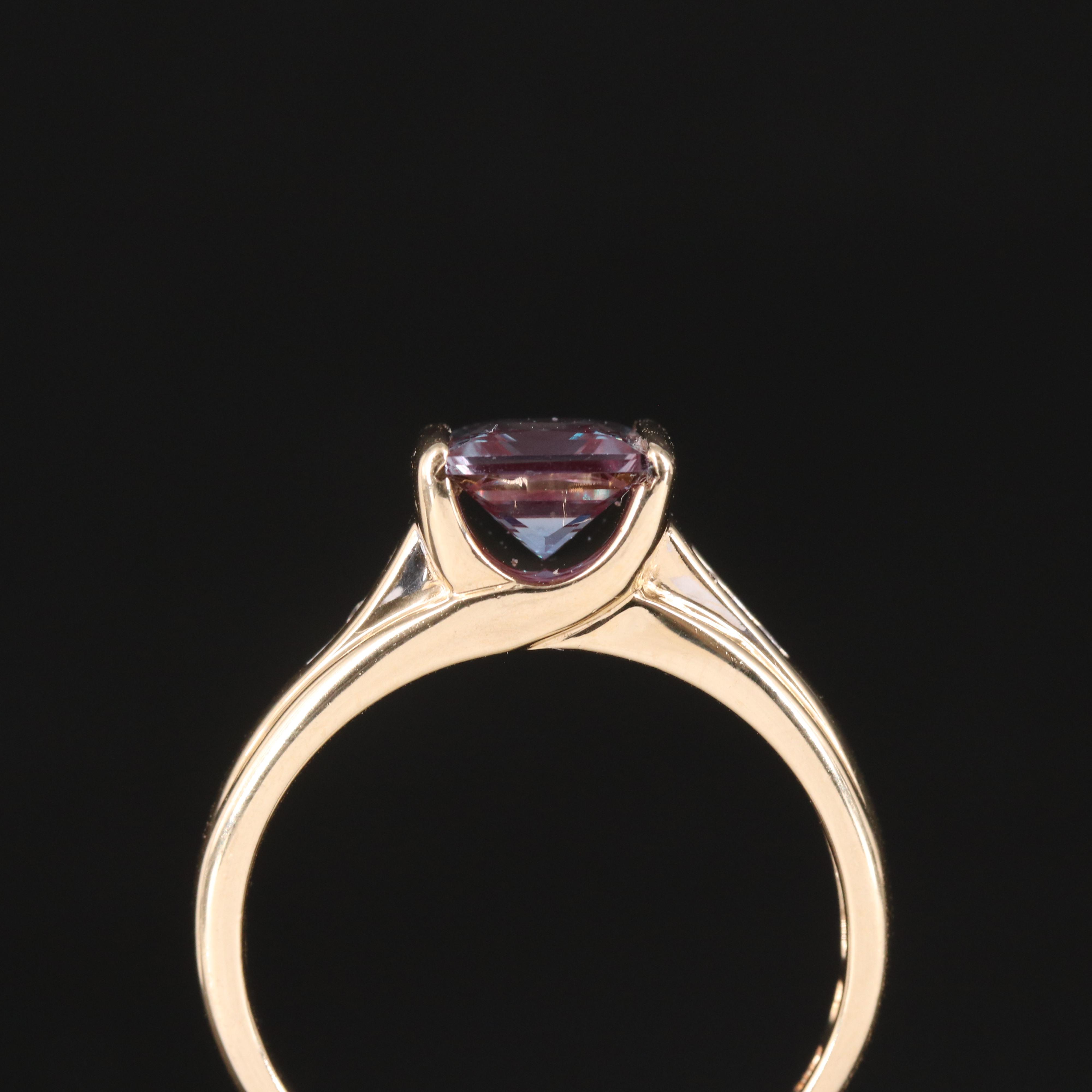 14K Alexandrite Ring with Diamond Lined Shoulders