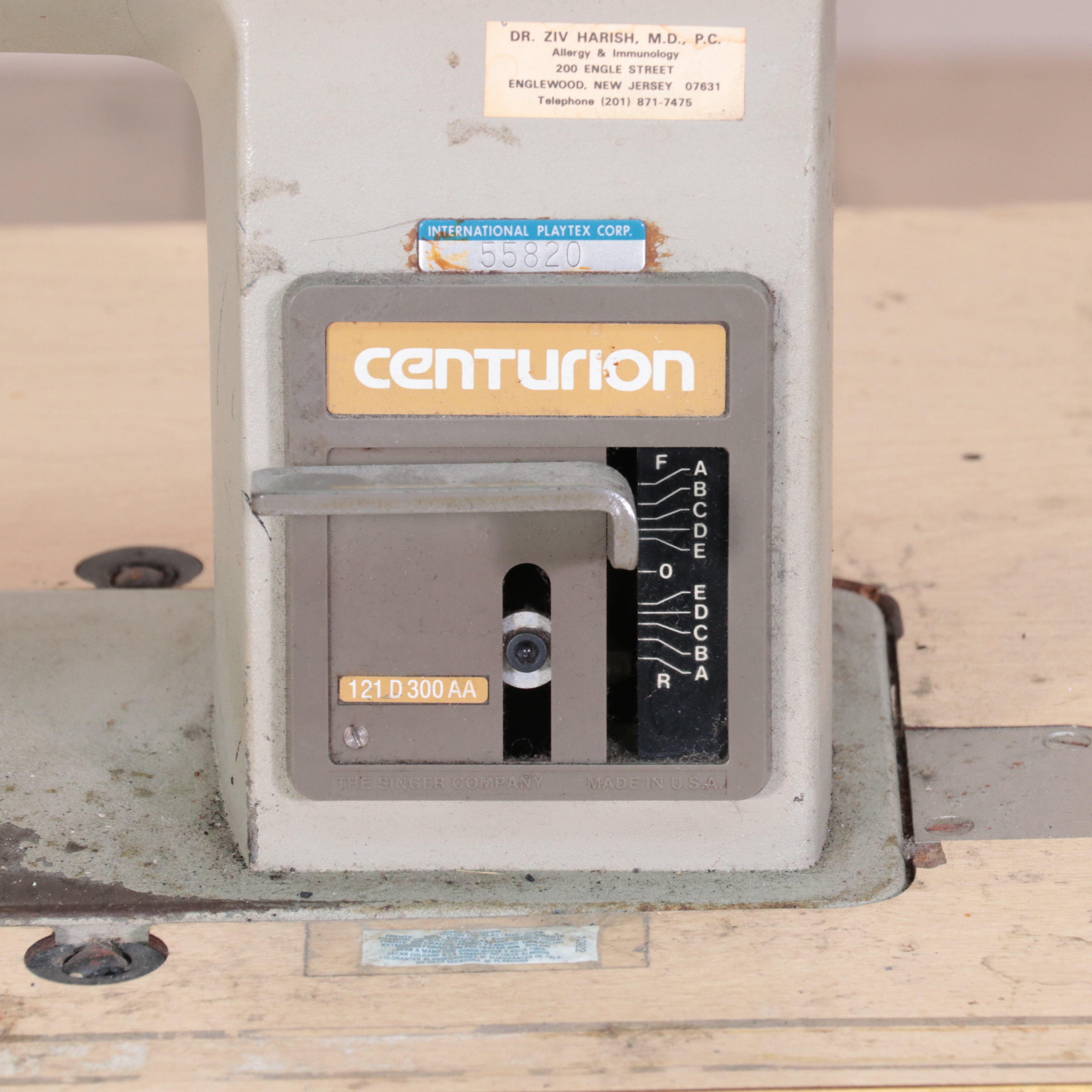 Singer Centurion Industrial Sewing Machine With Workbench, Notions