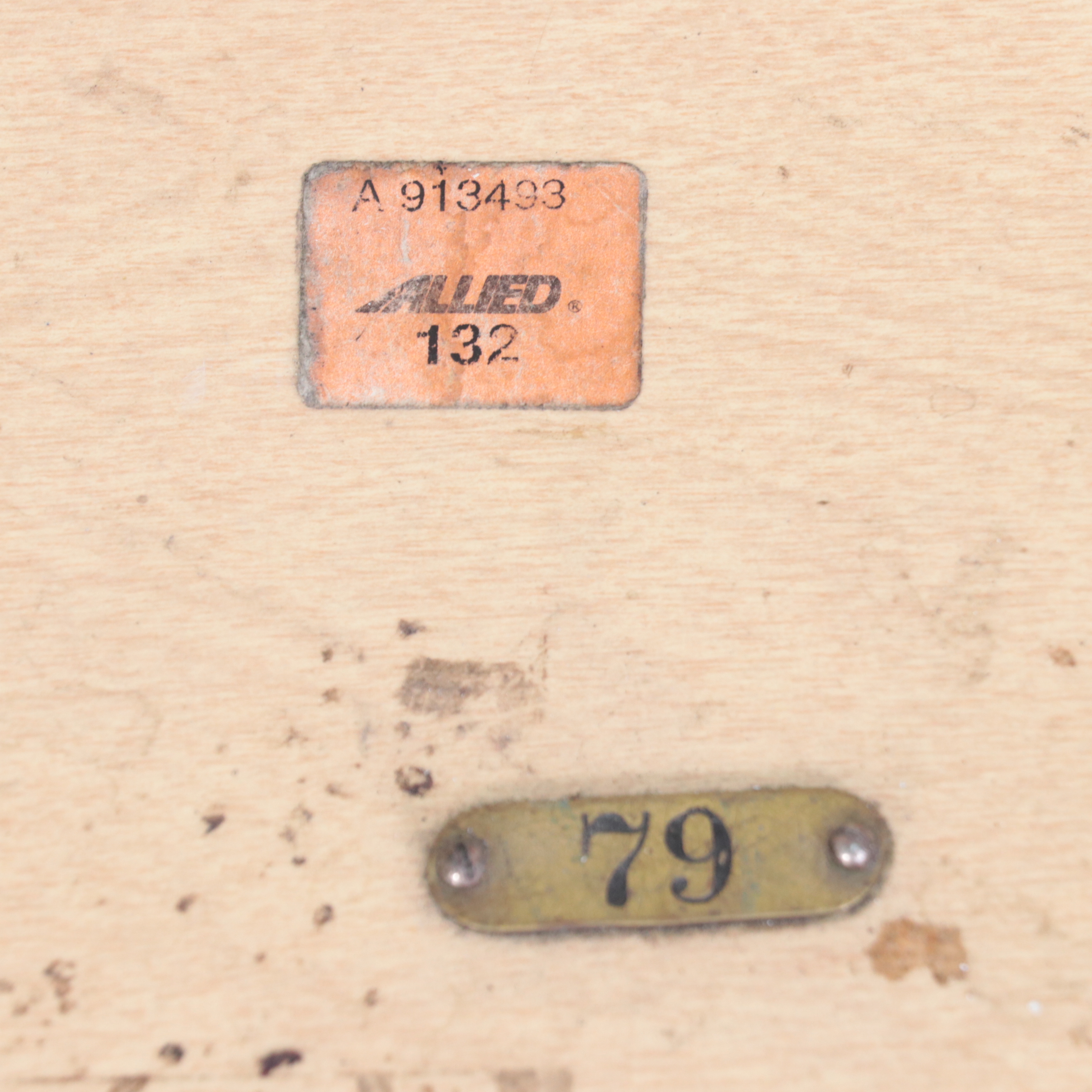 Singer Centurion Industrial Sewing Machine With Workbench, Notions