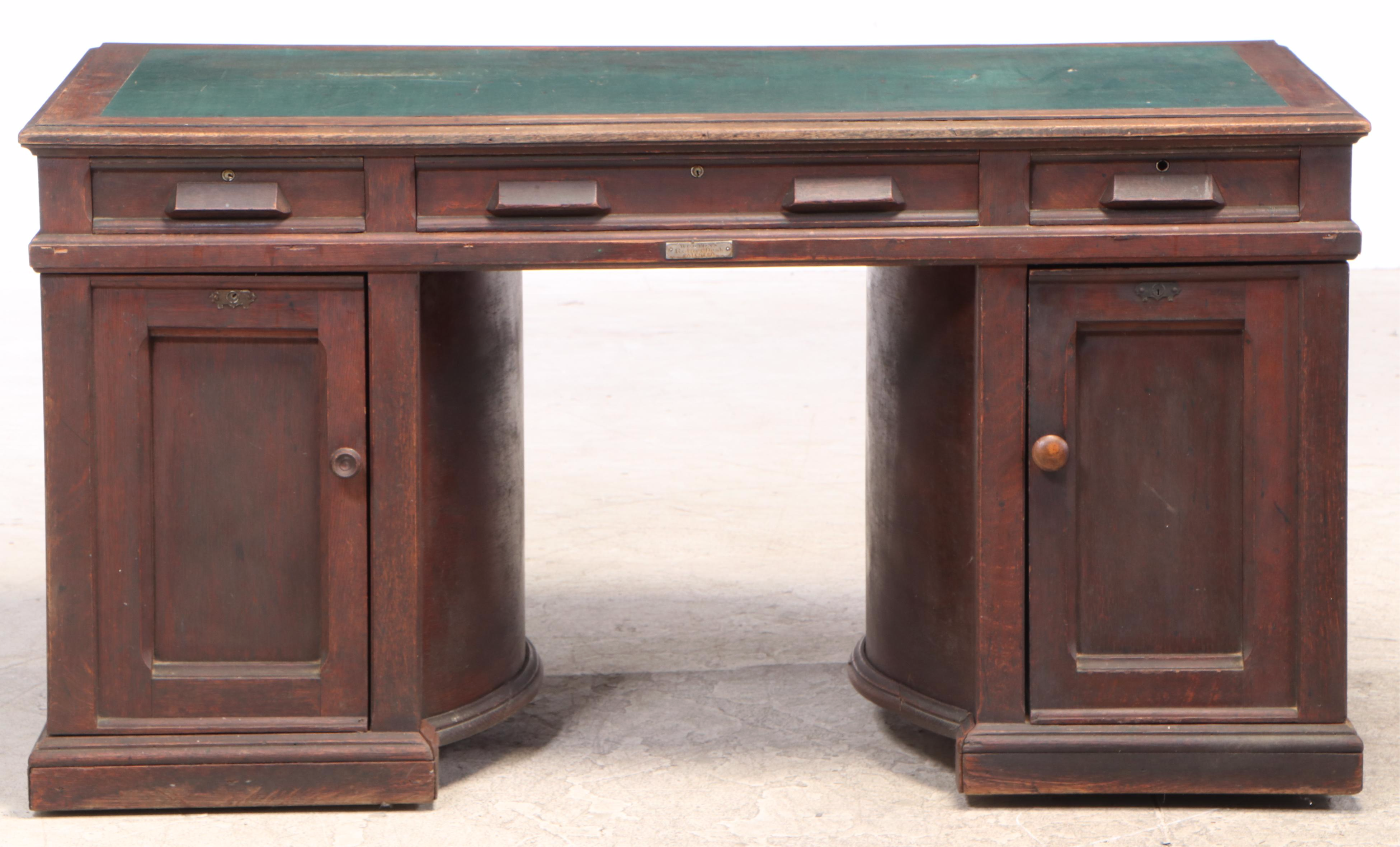Wooten Desk Company "Rotary" Oak Double-Pedestal Desk, Late 19th Century