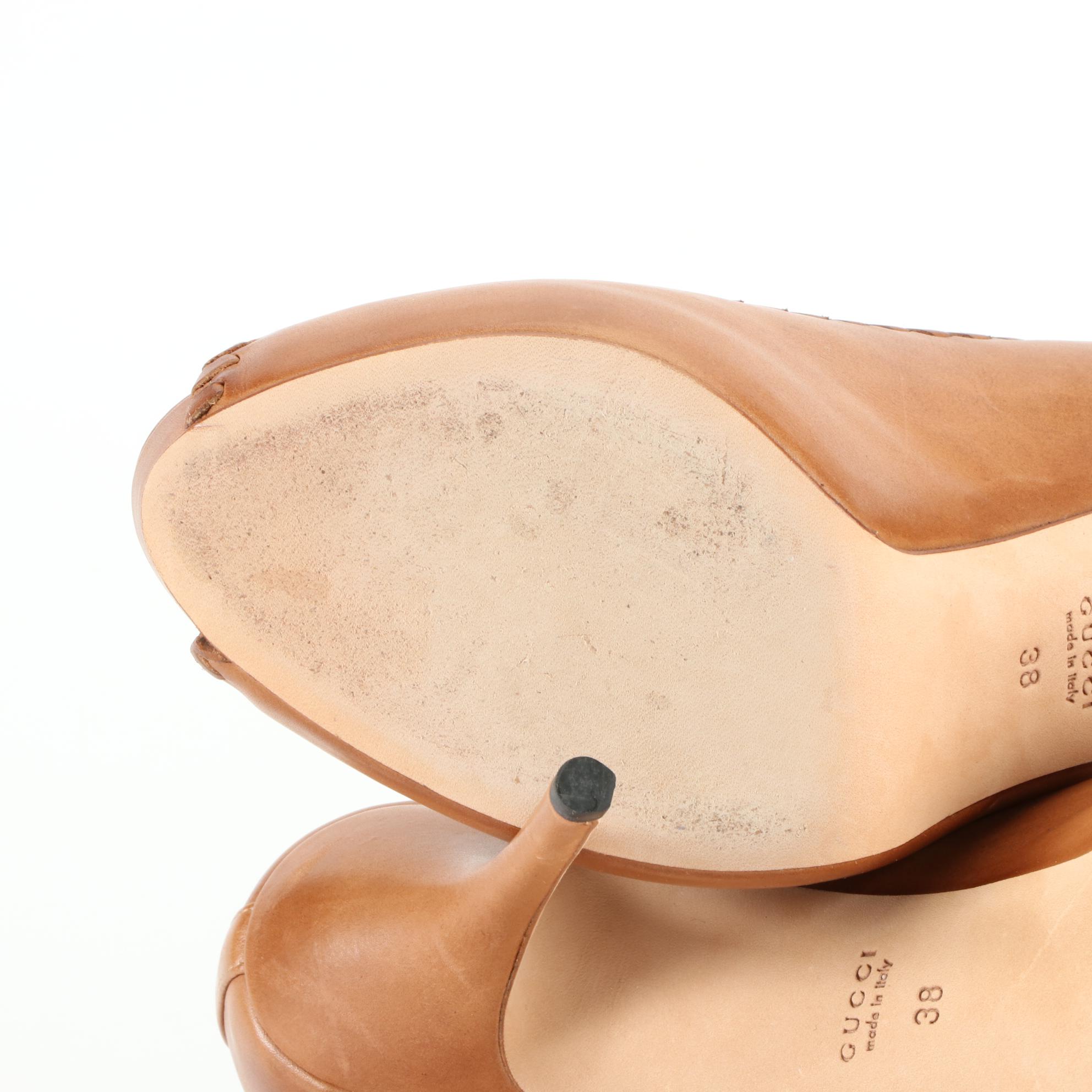 Gucci Sofia Peep-Toe Platform Pumps in Brown Leather with Whipstitch Trim